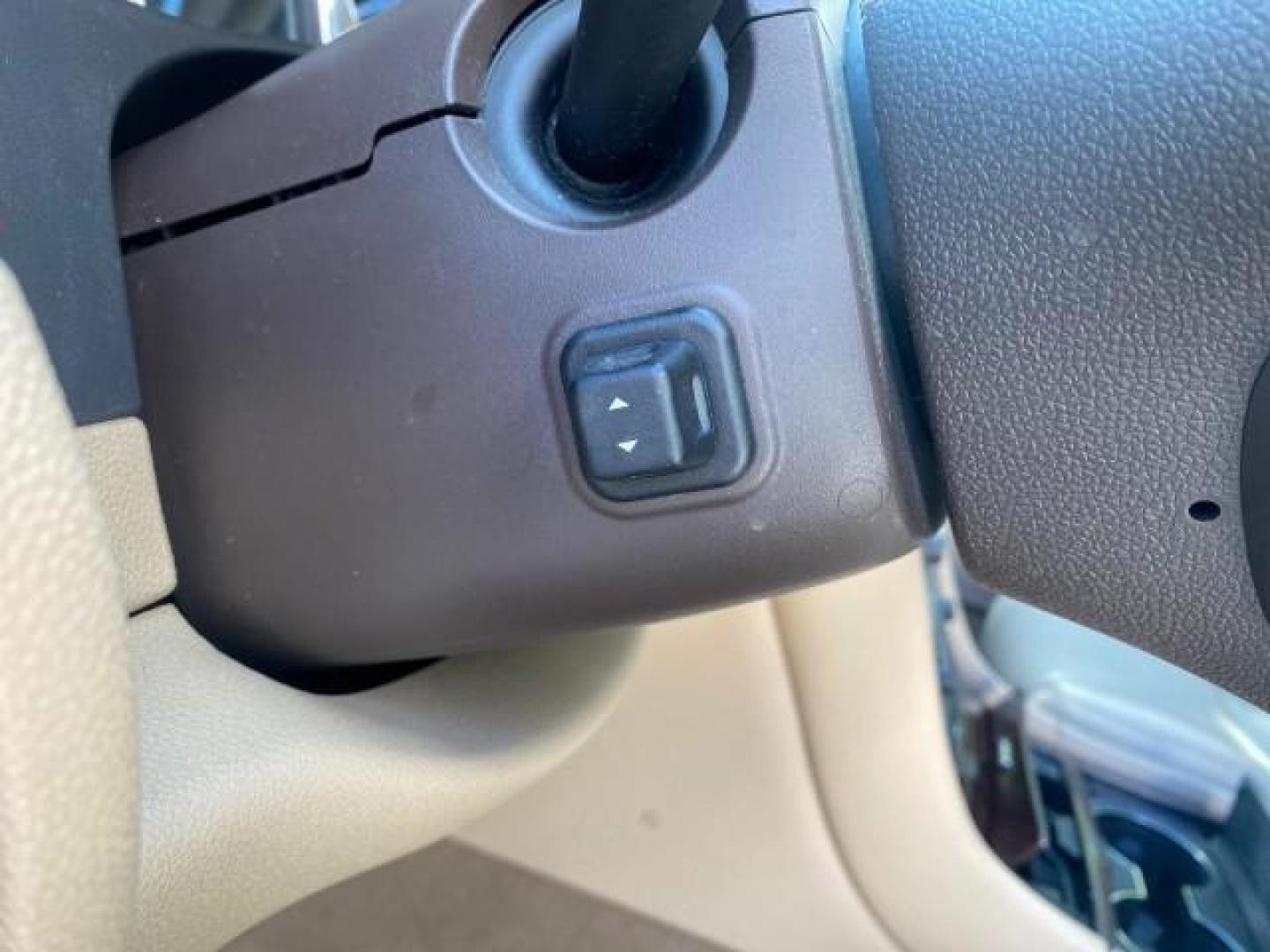 2010 White Diamond Tricoat /Cashmere/Cocoa Cadillac Escalade Premium AWD LOW MILES 63,265 FL (1GYUKCEF6AR) with an 6.2L Vortec 1000 V8 SFI E85 Engine engine, Automatic transmission, located at 4701 North Dixie Hwy, Pompano Beach, FL, 33064, (954) 422-2889, 26.240938, -80.123474 - OUR WEBPAGE FLORIDACARS1.COM HAS OVER 100 PHOTOS AND FREE CARFAX LINK 2010 CADILLAC ESCALADE PREMIUM $ 76,540 new ! VIN: 1GYUKCEF6AR287507 1 G Y U K C E F 6 A R 2 8 7 5 0 7 4 DOOR WAGON/SPORT UTILITY 6.2L V8 F OHV 16V FLEX FUEL ALL WHEEL DRIVE Top Features 20 Inch Plus Wheels Power Hatch/Deck Lid A/ - Photo#54