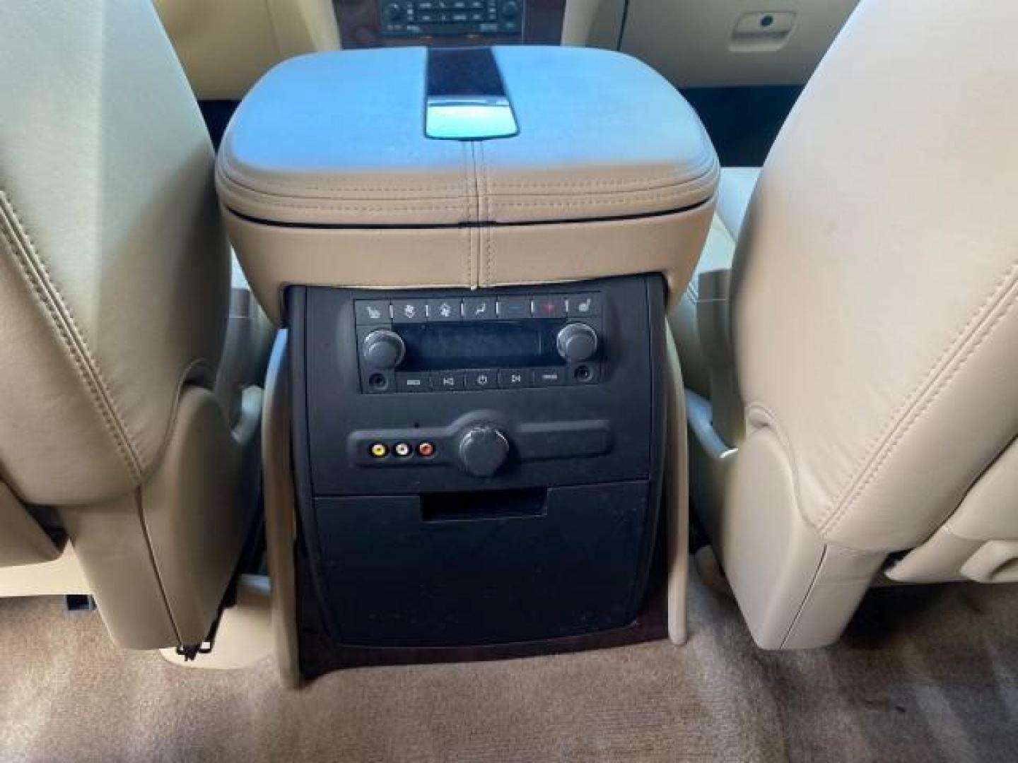 2010 White Diamond Tricoat /Cashmere/Cocoa Cadillac Escalade Premium AWD LOW MILES 63,265 FL (1GYUKCEF6AR) with an 6.2L Vortec 1000 V8 SFI E85 Engine engine, Automatic transmission, located at 4701 North Dixie Hwy, Pompano Beach, FL, 33064, (954) 422-2889, 26.240938, -80.123474 - OUR WEBPAGE FLORIDACARS1.COM HAS OVER 100 PHOTOS AND FREE CARFAX LINK 2010 CADILLAC ESCALADE PREMIUM $ 76,540 new ! VIN: 1GYUKCEF6AR287507 1 G Y U K C E F 6 A R 2 8 7 5 0 7 4 DOOR WAGON/SPORT UTILITY 6.2L V8 F OHV 16V FLEX FUEL ALL WHEEL DRIVE Top Features 20 Inch Plus Wheels Power Hatch/Deck Lid A/ - Photo#65