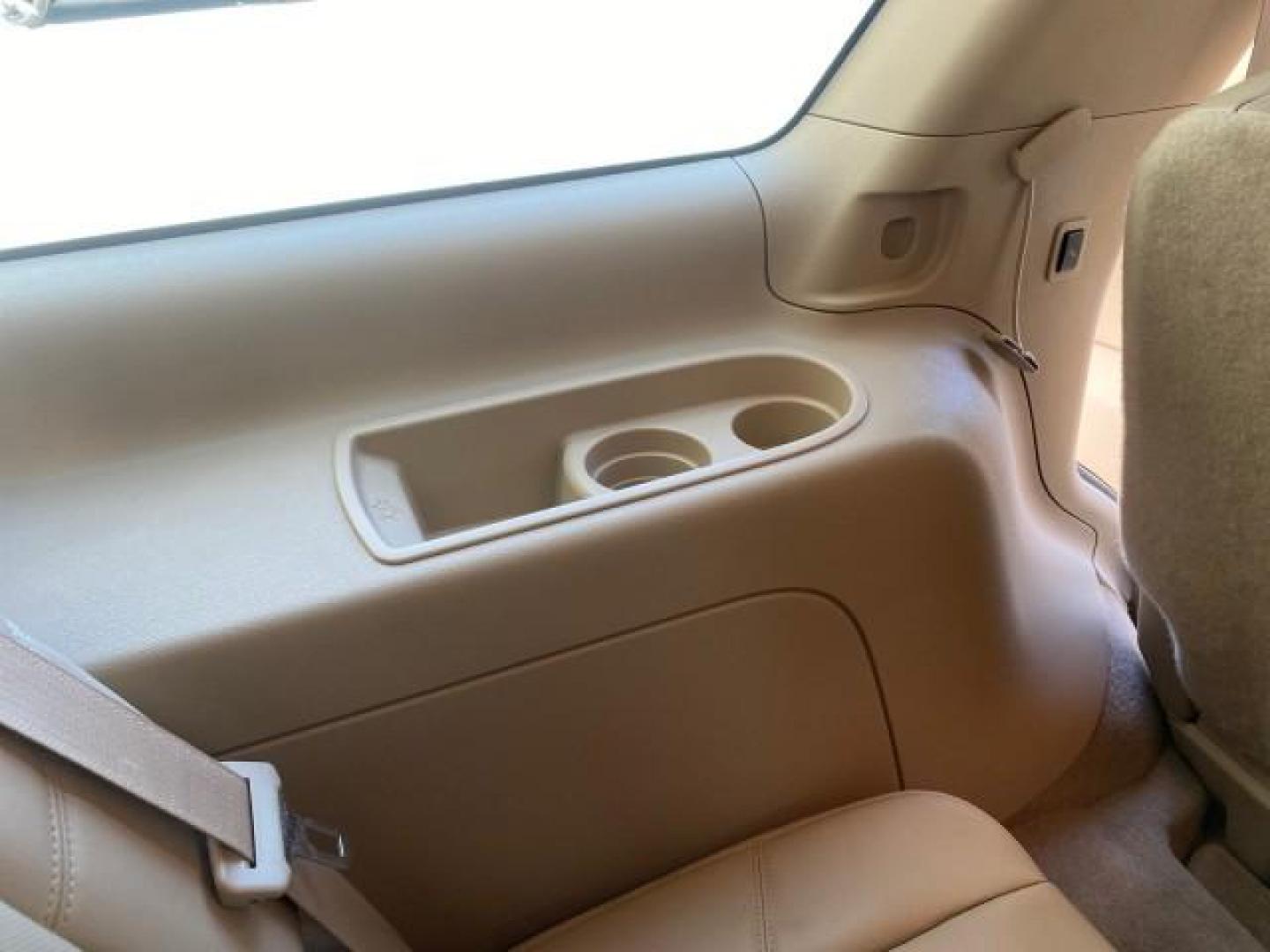 2010 White Diamond Tricoat /Cashmere/Cocoa Cadillac Escalade Premium AWD LOW MILES 63,265 FL (1GYUKCEF6AR) with an 6.2L Vortec 1000 V8 SFI E85 Engine engine, Automatic transmission, located at 4701 North Dixie Hwy, Pompano Beach, FL, 33064, (954) 422-2889, 26.240938, -80.123474 - OUR WEBPAGE FLORIDACARS1.COM HAS OVER 100 PHOTOS AND FREE CARFAX LINK 2010 CADILLAC ESCALADE PREMIUM $ 76,540 new ! VIN: 1GYUKCEF6AR287507 1 G Y U K C E F 6 A R 2 8 7 5 0 7 4 DOOR WAGON/SPORT UTILITY 6.2L V8 F OHV 16V FLEX FUEL ALL WHEEL DRIVE Top Features 20 Inch Plus Wheels Power Hatch/Deck Lid A/ - Photo#70