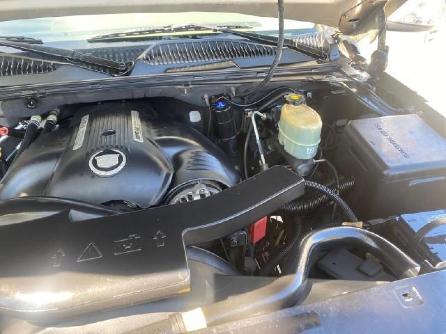 2002 Silver Sand /Shale Cadillac Escalade AWD I OWNER NO ACCIDENTS (1GYEK63N72R) with an 6.0L Vortec 1000 SFI V8 HO Engine engine, Automatic transmission, located at 4701 North Dixie Hwy, Pompano Beach, FL, 33064, (954) 422-2889, 26.240938, -80.123474 - OUR WEBPAGE FLORIDACARS1.COM HAS OVER 100 PHOTOS AND FREE CARFAX LINK 2002 CADILLAC ESCALADE VIN: 1GYEK63N72R215443 1 G Y E K 6 3 N 7 2 R 2 1 5 4 4 3 4 DOOR WAGON/SPORT UTILITY 6.0L V8 F GASOLINE ALL WHEEL DRIVE Top Features Alloy Wheels Running Boards Bed Liner Tow Hitch Cloth Seats Basic Features - Photo#25