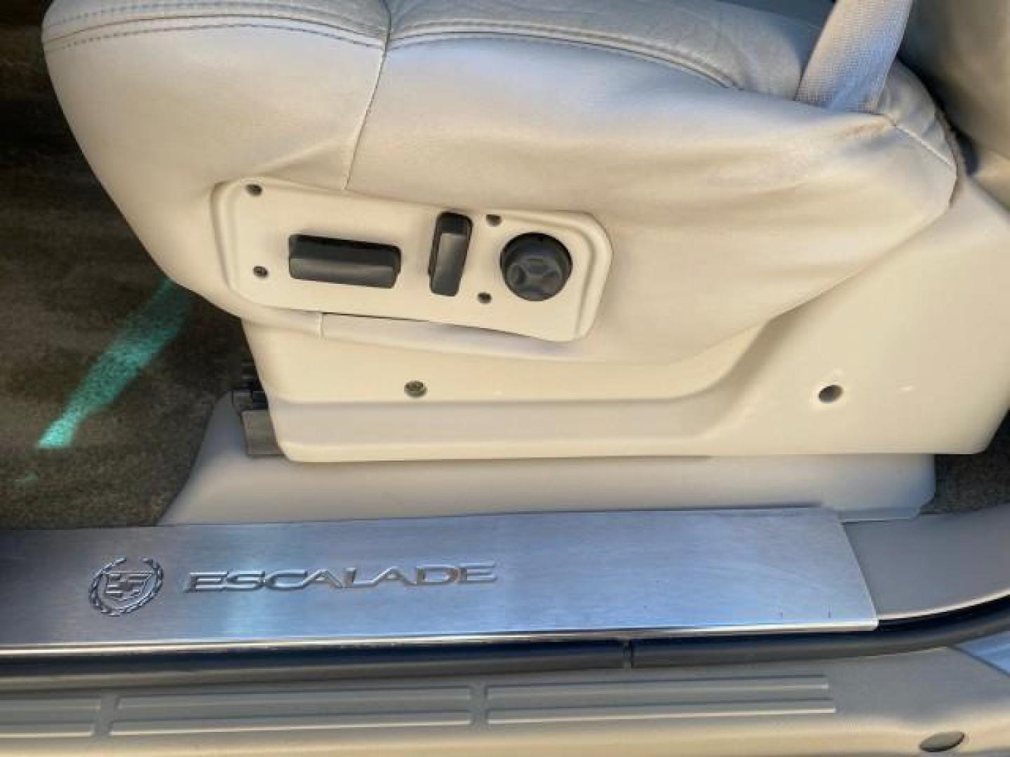 2002 Silver Sand /Shale Cadillac Escalade AWD I OWNER NO ACCIDENTS (1GYEK63N72R) with an 6.0L Vortec 1000 SFI V8 HO Engine engine, Automatic transmission, located at 4701 North Dixie Hwy, Pompano Beach, FL, 33064, (954) 422-2889, 26.240938, -80.123474 - OUR WEBPAGE FLORIDACARS1.COM HAS OVER 100 PHOTOS AND FREE CARFAX LINK 2002 CADILLAC ESCALADE VIN: 1GYEK63N72R215443 1 G Y E K 6 3 N 7 2 R 2 1 5 4 4 3 4 DOOR WAGON/SPORT UTILITY 6.0L V8 F GASOLINE ALL WHEEL DRIVE Top Features Alloy Wheels Running Boards Bed Liner Tow Hitch Cloth Seats Basic Features - Photo#29