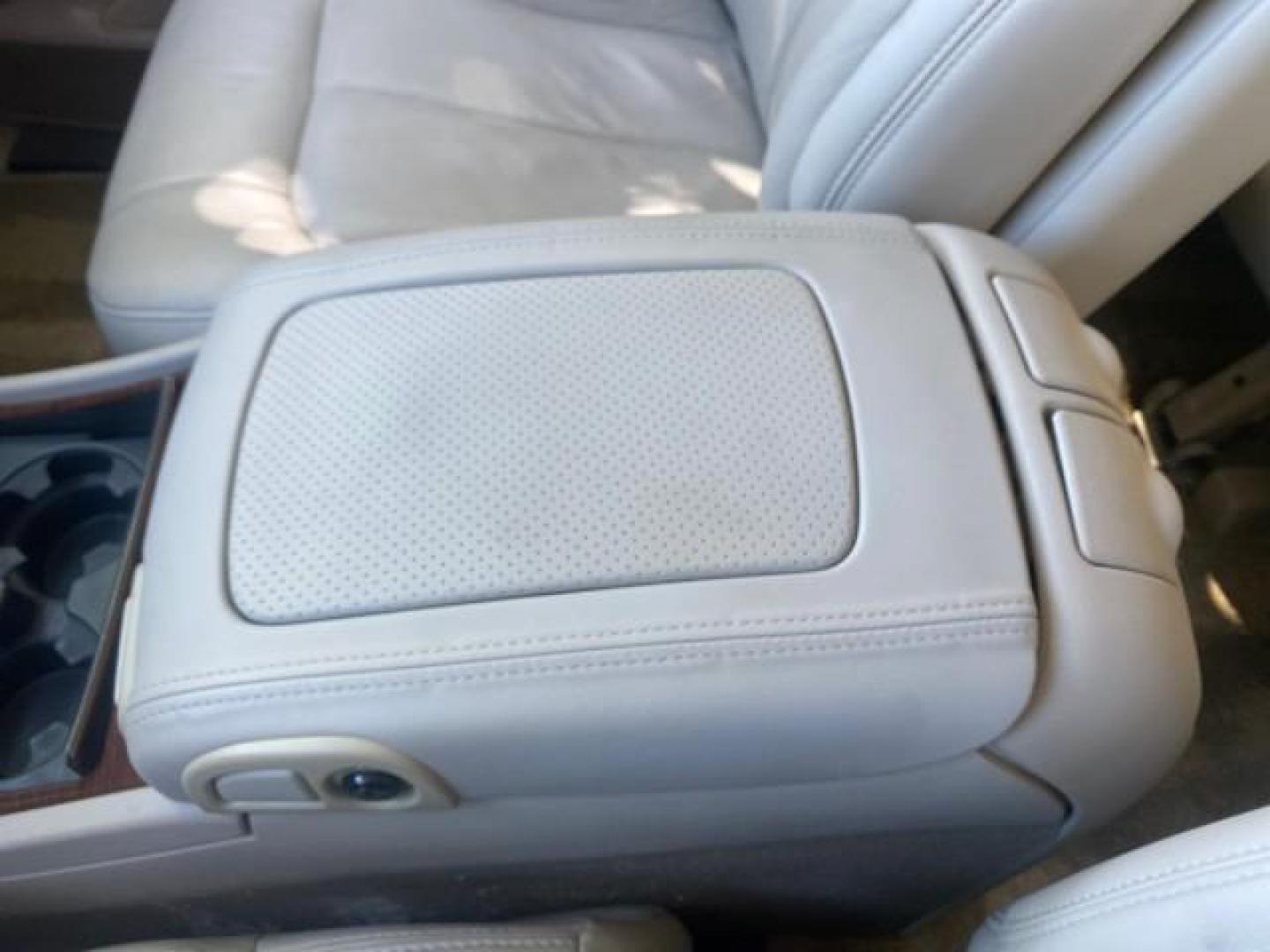 2002 Silver Sand /Shale Cadillac Escalade AWD I OWNER NO ACCIDENTS (1GYEK63N72R) with an 6.0L Vortec 1000 SFI V8 HO Engine engine, Automatic transmission, located at 4701 North Dixie Hwy, Pompano Beach, FL, 33064, (954) 422-2889, 26.240938, -80.123474 - OUR WEBPAGE FLORIDACARS1.COM HAS OVER 100 PHOTOS AND FREE CARFAX LINK 2002 CADILLAC ESCALADE VIN: 1GYEK63N72R215443 1 G Y E K 6 3 N 7 2 R 2 1 5 4 4 3 4 DOOR WAGON/SPORT UTILITY 6.0L V8 F GASOLINE ALL WHEEL DRIVE Top Features Alloy Wheels Running Boards Bed Liner Tow Hitch Cloth Seats Basic Features - Photo#49