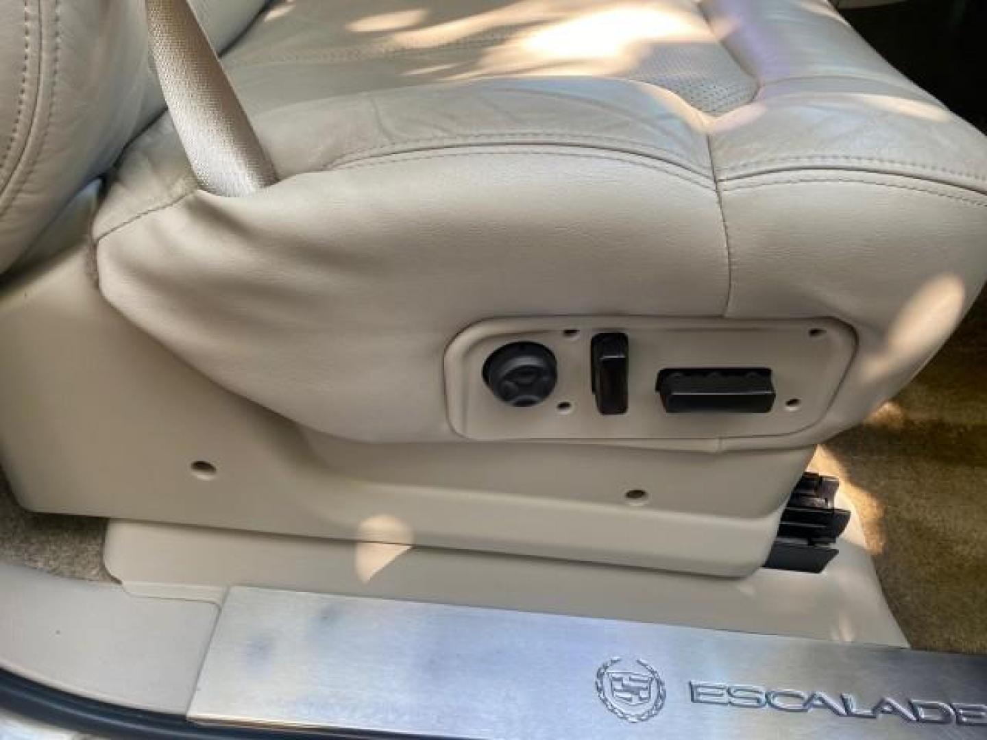 2002 Silver Sand /Shale Cadillac Escalade AWD I OWNER NO ACCIDENTS (1GYEK63N72R) with an 6.0L Vortec 1000 SFI V8 HO Engine engine, Automatic transmission, located at 4701 North Dixie Hwy, Pompano Beach, FL, 33064, (954) 422-2889, 26.240938, -80.123474 - OUR WEBPAGE FLORIDACARS1.COM HAS OVER 100 PHOTOS AND FREE CARFAX LINK 2002 CADILLAC ESCALADE VIN: 1GYEK63N72R215443 1 G Y E K 6 3 N 7 2 R 2 1 5 4 4 3 4 DOOR WAGON/SPORT UTILITY 6.0L V8 F GASOLINE ALL WHEEL DRIVE Top Features Alloy Wheels Running Boards Bed Liner Tow Hitch Cloth Seats Basic Features - Photo#94