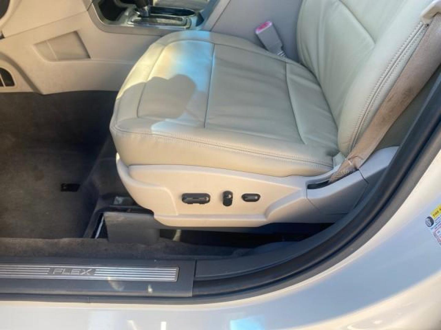 2009 White Suede /Medium Light Stone Ford Flex Limited LEATHER SUNROOF (2FMDK53C99B) with an 3.5L V6 Duratec Engine engine, Automatic transmission, located at 4701 North Dixie Hwy, Pompano Beach, FL, 33064, (954) 422-2889, 26.240938, -80.123474 - OUR WEBPAGE FLORIDACARS1.COM HAS OVER 100 PHOTOS AND FREE CARFAX LINK 2009 FORD FLEX VIN: 2FMDK53C99BA12573 4 DOOR LIMITED FWD 3.5L V6 DURATEC ENGINE GASOLINE FRONT WHEEL DRIVE Highlighted Features Bed Liner Cloth Seats ABS Brakes Automatic Transmission Power Locks AM/FM Stereo CD Audio Power Mirror - Photo#31