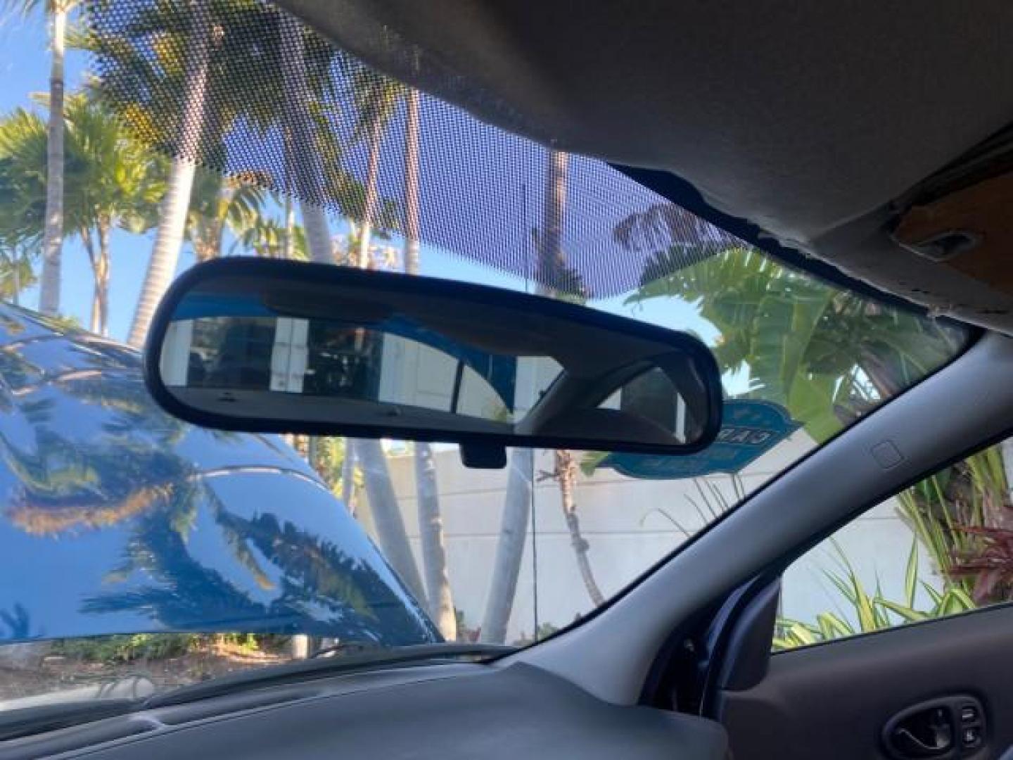 2001 Dark Blue /Grey Saturn SC 3dr COUPE LOW MILES 56,486 (1G8ZP128X1Z) with an 1.9L SOHC SPFI 8-Valve L4 Aluminum Engine engine, Automatic transmission, located at 4701 North Dixie Hwy, Pompano Beach, FL, 33064, (954) 422-2889, 26.240938, -80.123474 - OUR WEBPAGE FLORIDACARS1.COM HAS OVER 100 PHOTOS AND FREE CARFAX LINK 2001 SATURN S-SERIES SC1 VIN: 1G8ZP128X1Z255015 1 G 8 Z P 1 2 8 X 1 Z 2 5 5 0 1 5 COUPE 3 DR 1.9L I4 F SOHC GASOLINE FRONT WHEEL DRIVE Top Features Cloth Seats Leatherette and Cloth Basic Features AM/FM Stereo CD Audio Power Mir - Photo#44
