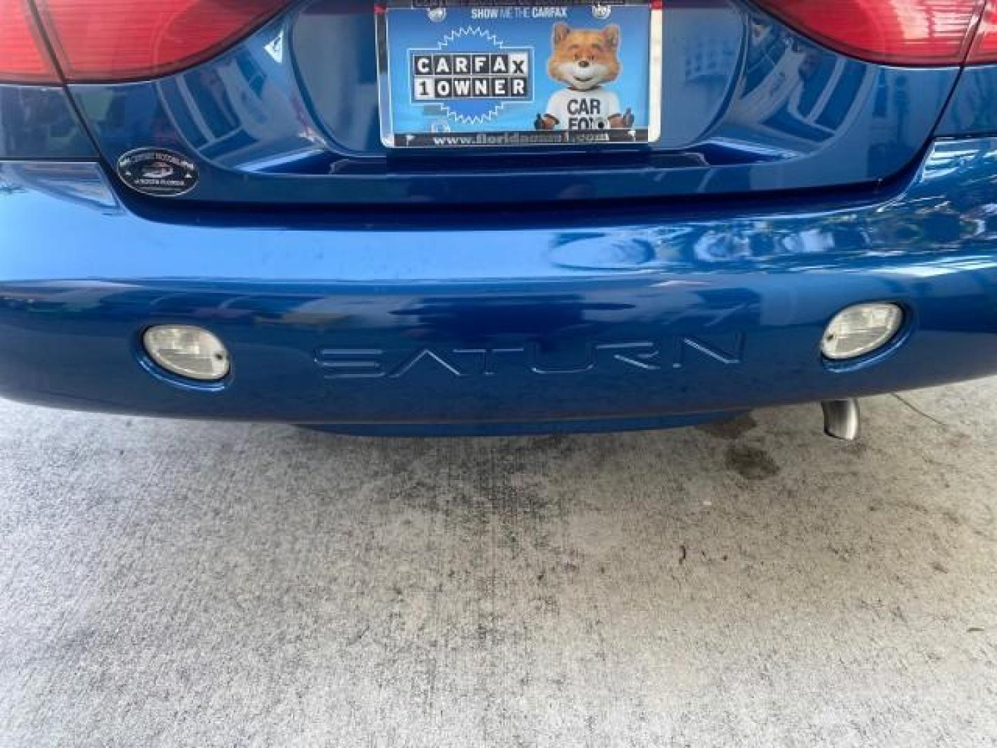 2001 Dark Blue /Grey Saturn SC 3dr COUPE LOW MILES 56,486 (1G8ZP128X1Z) with an 1.9L SOHC SPFI 8-Valve L4 Aluminum Engine engine, Automatic transmission, located at 4701 North Dixie Hwy, Pompano Beach, FL, 33064, (954) 422-2889, 26.240938, -80.123474 - OUR WEBPAGE FLORIDACARS1.COM HAS OVER 100 PHOTOS AND FREE CARFAX LINK 2001 SATURN S-SERIES SC1 VIN: 1G8ZP128X1Z255015 1 G 8 Z P 1 2 8 X 1 Z 2 5 5 0 1 5 COUPE 3 DR 1.9L I4 F SOHC GASOLINE FRONT WHEEL DRIVE Top Features Cloth Seats Leatherette and Cloth Basic Features AM/FM Stereo CD Audio Power Mir - Photo#62