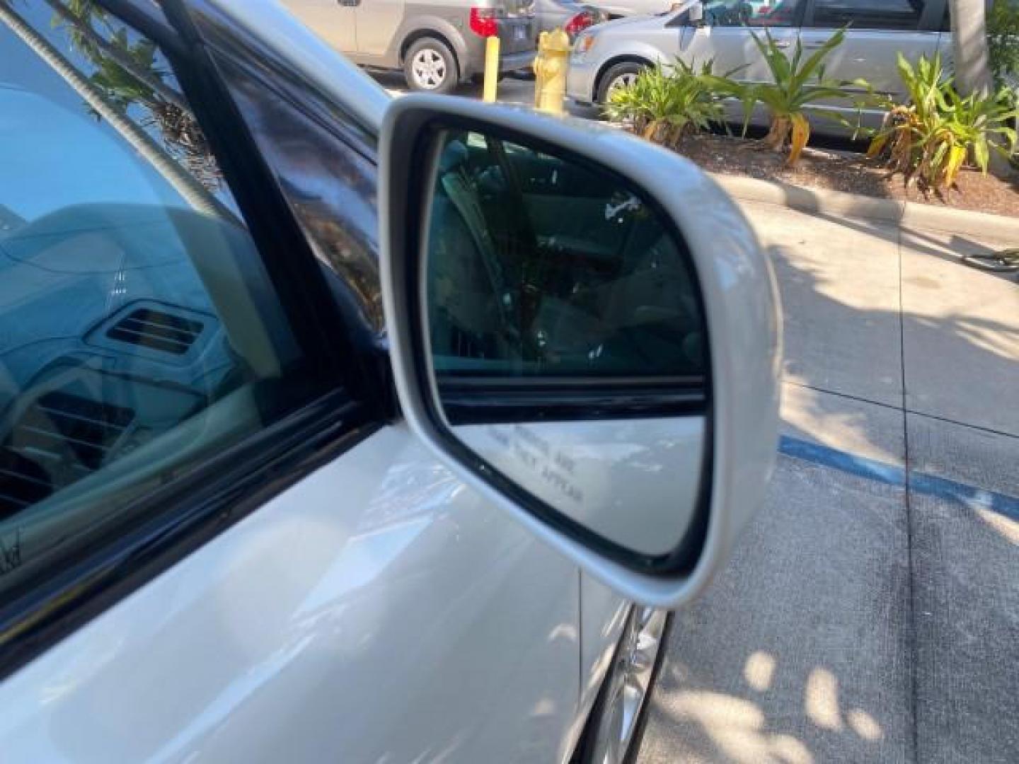 2008 Crystal White /Ivory Lexus RX 350 LUXERY 1 OWNER FL LOW MILES 48,341 (2T2GK31U68C) with an 3.5L DOHC SFI 24-Valve V6 Engine engine, Automatic transmission, located at 4701 North Dixie Hwy, Pompano Beach, FL, 33064, (954) 422-2889, 26.240938, -80.123474 - OUR WEBPAGE FLORIDACARS1.COM HAS OVER 100 PHOTOS AND FREE CARFAX LINK 2008 Lexus RX 350 1 OWNER FLORIDA SUNROOF $ 45,101 NEW ! 2008 LEXUS RX 350 VIN: 2T2GK31U68C046814 2 T 2 G K 3 1 U 6 8 C 0 4 6 8 1 4 4 DOOR WAGON/SPORT UTILITY 3.5L V6 F DOHC 24V GASOLINE FRONT WHEEL DRIVE Top Features Alloy Wheels - Photo#92