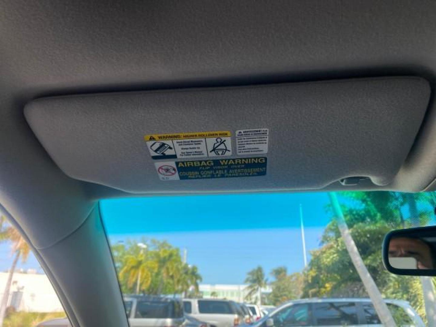 2008 Crystal White /Ivory Lexus RX 350 LUXERY 1 OWNER FL LOW MILES 48,341 (2T2GK31U68C) with an 3.5L DOHC SFI 24-Valve V6 Engine engine, Automatic transmission, located at 4701 North Dixie Hwy, Pompano Beach, FL, 33064, (954) 422-2889, 26.240938, -80.123474 - OUR WEBPAGE FLORIDACARS1.COM HAS OVER 100 PHOTOS AND FREE CARFAX LINK 2008 Lexus RX 350 1 OWNER FLORIDA SUNROOF $ 45,101 NEW ! 2008 LEXUS RX 350 VIN: 2T2GK31U68C046814 2 T 2 G K 3 1 U 6 8 C 0 4 6 8 1 4 4 DOOR WAGON/SPORT UTILITY 3.5L V6 F DOHC 24V GASOLINE FRONT WHEEL DRIVE Top Features Alloy Wheels - Photo#40