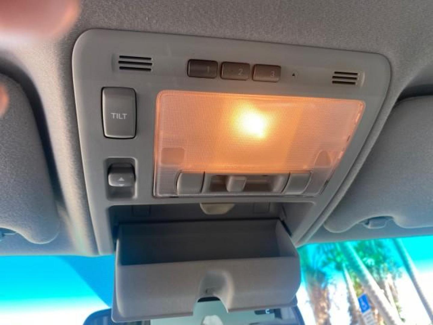 2008 Crystal White /Ivory Lexus RX 350 LUXERY 1 OWNER FL LOW MILES 48,341 (2T2GK31U68C) with an 3.5L DOHC SFI 24-Valve V6 Engine engine, Automatic transmission, located at 4701 North Dixie Hwy, Pompano Beach, FL, 33064, (954) 422-2889, 26.240938, -80.123474 - OUR WEBPAGE FLORIDACARS1.COM HAS OVER 100 PHOTOS AND FREE CARFAX LINK 2008 Lexus RX 350 1 OWNER FLORIDA SUNROOF $ 45,101 NEW ! 2008 LEXUS RX 350 VIN: 2T2GK31U68C046814 2 T 2 G K 3 1 U 6 8 C 0 4 6 8 1 4 4 DOOR WAGON/SPORT UTILITY 3.5L V6 F DOHC 24V GASOLINE FRONT WHEEL DRIVE Top Features Alloy Wheels - Photo#43