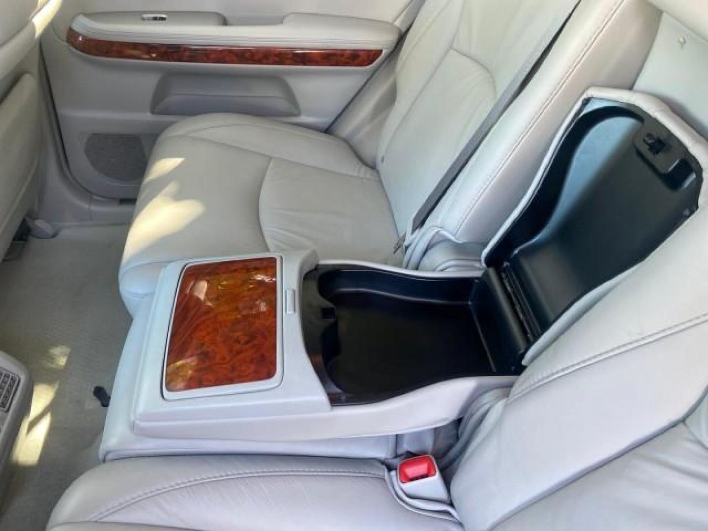 2008 Crystal White /Ivory Lexus RX 350 LUXERY 1 OWNER FL LOW MILES 48,341 (2T2GK31U68C) with an 3.5L DOHC SFI 24-Valve V6 Engine engine, Automatic transmission, located at 4701 North Dixie Hwy, Pompano Beach, FL, 33064, (954) 422-2889, 26.240938, -80.123474 - OUR WEBPAGE FLORIDACARS1.COM HAS OVER 100 PHOTOS AND FREE CARFAX LINK 2008 Lexus RX 350 1 OWNER FLORIDA SUNROOF $ 45,101 NEW ! 2008 LEXUS RX 350 VIN: 2T2GK31U68C046814 2 T 2 G K 3 1 U 6 8 C 0 4 6 8 1 4 4 DOOR WAGON/SPORT UTILITY 3.5L V6 F DOHC 24V GASOLINE FRONT WHEEL DRIVE Top Features Alloy Wheels - Photo#58