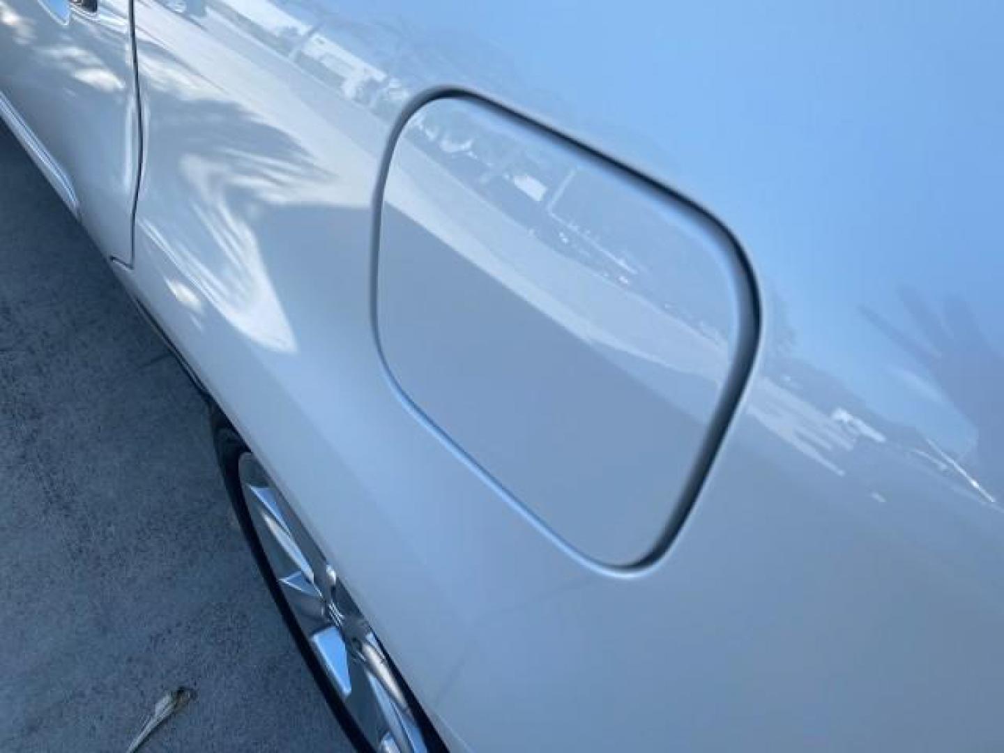 2008 Crystal White /Ivory Lexus RX 350 LUXERY 1 OWNER FL LOW MILES 48,341 (2T2GK31U68C) with an 3.5L DOHC SFI 24-Valve V6 Engine engine, Automatic transmission, located at 4701 North Dixie Hwy, Pompano Beach, FL, 33064, (954) 422-2889, 26.240938, -80.123474 - OUR WEBPAGE FLORIDACARS1.COM HAS OVER 100 PHOTOS AND FREE CARFAX LINK 2008 Lexus RX 350 1 OWNER FLORIDA SUNROOF $ 45,101 NEW ! 2008 LEXUS RX 350 VIN: 2T2GK31U68C046814 2 T 2 G K 3 1 U 6 8 C 0 4 6 8 1 4 4 DOOR WAGON/SPORT UTILITY 3.5L V6 F DOHC 24V GASOLINE FRONT WHEEL DRIVE Top Features Alloy Wheels - Photo#65