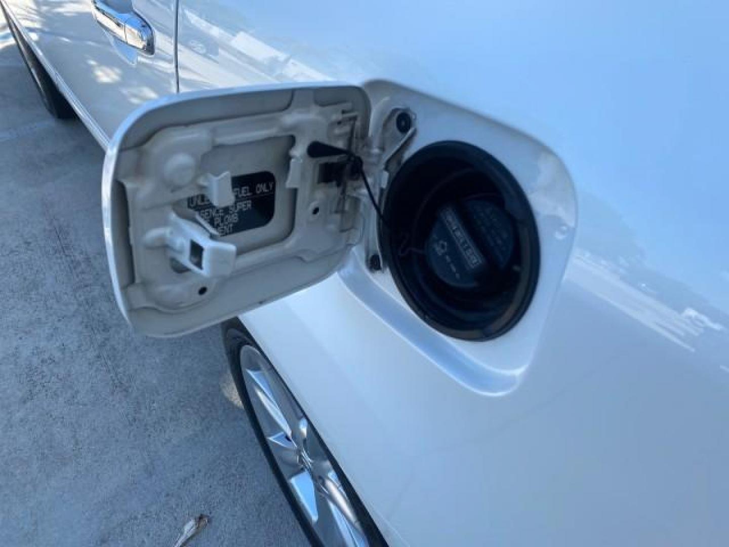 2008 Crystal White /Ivory Lexus RX 350 LUXERY 1 OWNER FL LOW MILES 48,341 (2T2GK31U68C) with an 3.5L DOHC SFI 24-Valve V6 Engine engine, Automatic transmission, located at 4701 North Dixie Hwy, Pompano Beach, FL, 33064, (954) 422-2889, 26.240938, -80.123474 - OUR WEBPAGE FLORIDACARS1.COM HAS OVER 100 PHOTOS AND FREE CARFAX LINK 2008 Lexus RX 350 1 OWNER FLORIDA SUNROOF $ 45,101 NEW ! 2008 LEXUS RX 350 VIN: 2T2GK31U68C046814 2 T 2 G K 3 1 U 6 8 C 0 4 6 8 1 4 4 DOOR WAGON/SPORT UTILITY 3.5L V6 F DOHC 24V GASOLINE FRONT WHEEL DRIVE Top Features Alloy Wheels - Photo#66