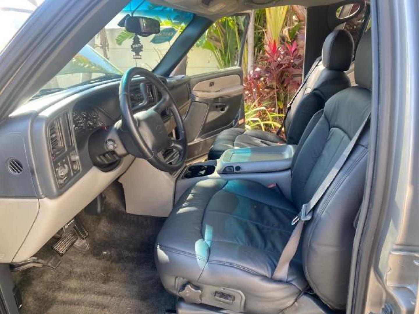 2002 Light Pewter Metallic /Gpht/Med Gray Chevrolet Tahoe LS FLORIDA LOW MILES 55,735 (1GNEC13Z72R) with an 5.3L Vortec 1000 SFI V8 Engine engine, Automatic transmission, located at 4701 North Dixie Hwy, Pompano Beach, FL, 33064, (954) 422-2889, 26.240938, -80.123474 - OUR WEBPAGE FLORIDACARS1.COM HAS OVER 100 PHOTOS AND FREE CARFAX LINK 2002 CHEVROLET TAHOE LS LEATHER $ 35,524 NEW VIN: 1GNEC13Z72R225695 1 G N E C 1 3 Z 7 2 R 2 2 5 6 9 5 4 DOOR WAGON/SPORT UTILITY 5.3L V8 F FLEX FUEL REAR WHEEL DRIVE Top Features Alloy Wheels Cloth Seats Running Boards Basic Featu - Photo#10