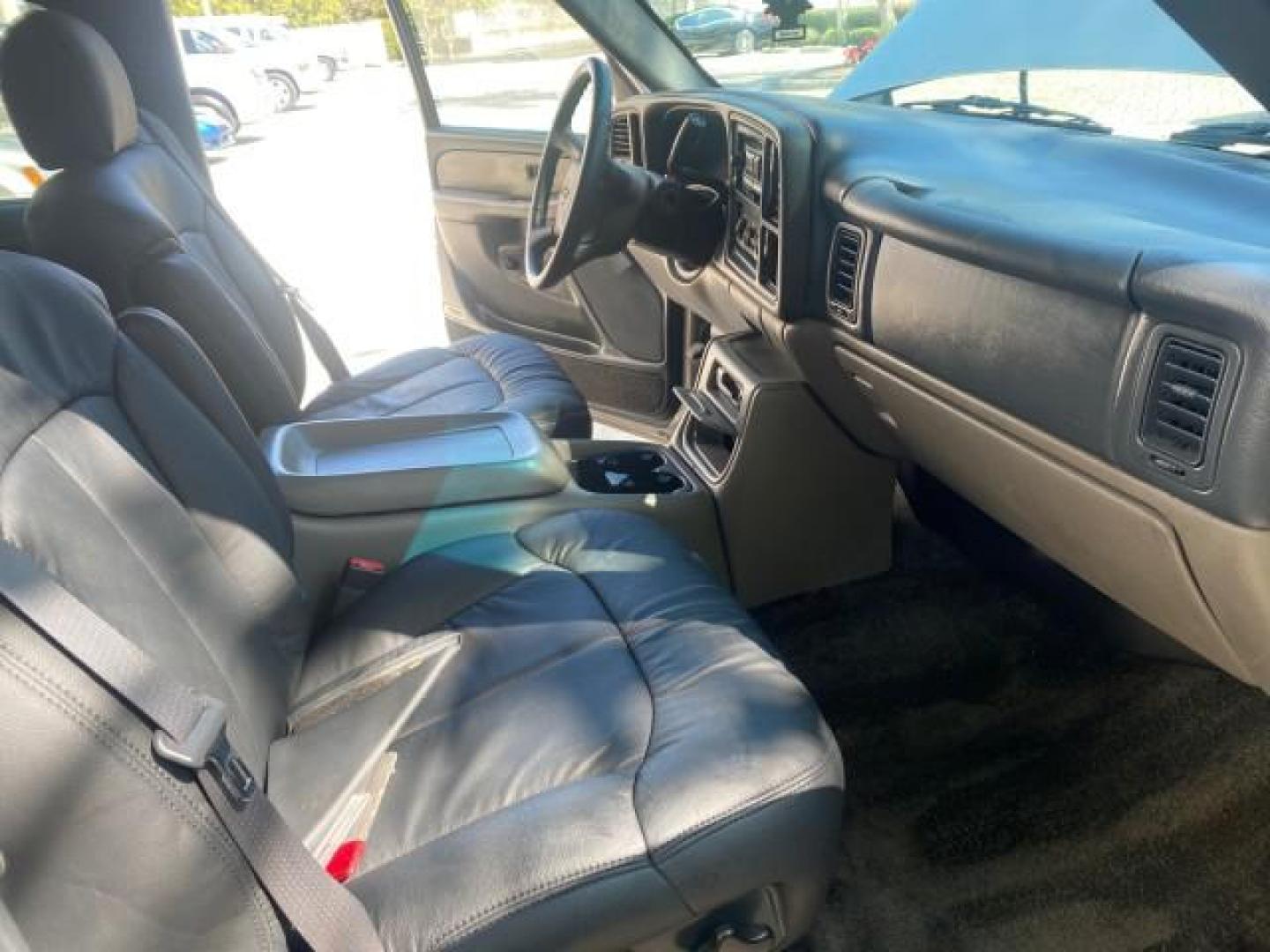 2002 Light Pewter Metallic /Gpht/Med Gray Chevrolet Tahoe LS FLORIDA LOW MILES 55,735 (1GNEC13Z72R) with an 5.3L Vortec 1000 SFI V8 Engine engine, Automatic transmission, located at 4701 North Dixie Hwy, Pompano Beach, FL, 33064, (954) 422-2889, 26.240938, -80.123474 - OUR WEBPAGE FLORIDACARS1.COM HAS OVER 100 PHOTOS AND FREE CARFAX LINK 2002 CHEVROLET TAHOE LS LEATHER $ 35,524 NEW VIN: 1GNEC13Z72R225695 1 G N E C 1 3 Z 7 2 R 2 2 5 6 9 5 4 DOOR WAGON/SPORT UTILITY 5.3L V8 F FLEX FUEL REAR WHEEL DRIVE Top Features Alloy Wheels Cloth Seats Running Boards Basic Featu - Photo#12