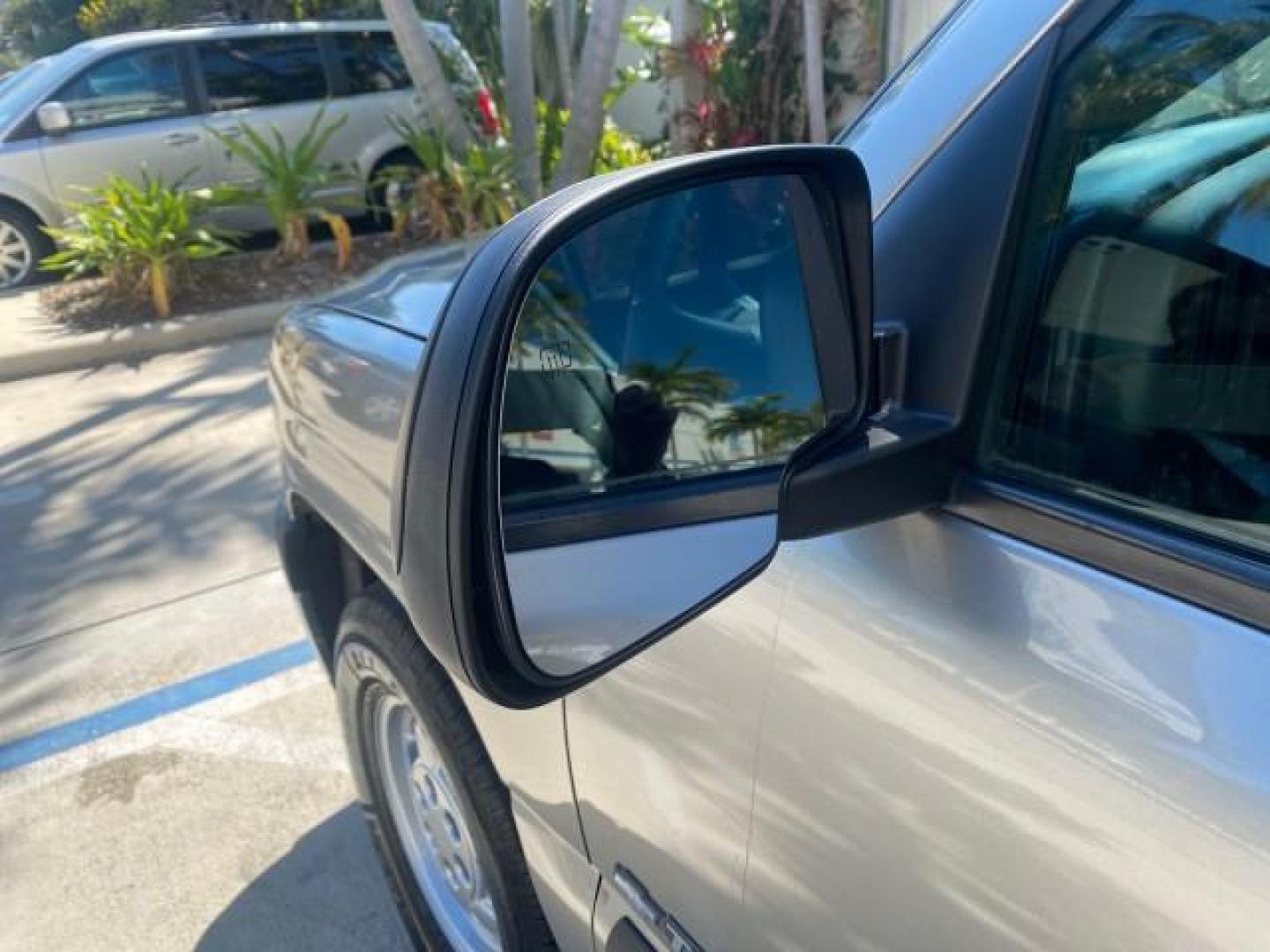 2002 Light Pewter Metallic /Gpht/Med Gray Chevrolet Tahoe LS FLORIDA LOW MILES 55,735 (1GNEC13Z72R) with an 5.3L Vortec 1000 SFI V8 Engine engine, Automatic transmission, located at 4701 North Dixie Hwy, Pompano Beach, FL, 33064, (954) 422-2889, 26.240938, -80.123474 - OUR WEBPAGE FLORIDACARS1.COM HAS OVER 100 PHOTOS AND FREE CARFAX LINK 2002 CHEVROLET TAHOE LS LEATHER $ 35,524 NEW VIN: 1GNEC13Z72R225695 1 G N E C 1 3 Z 7 2 R 2 2 5 6 9 5 4 DOOR WAGON/SPORT UTILITY 5.3L V8 F FLEX FUEL REAR WHEEL DRIVE Top Features Alloy Wheels Cloth Seats Running Boards Basic Featu - Photo#53