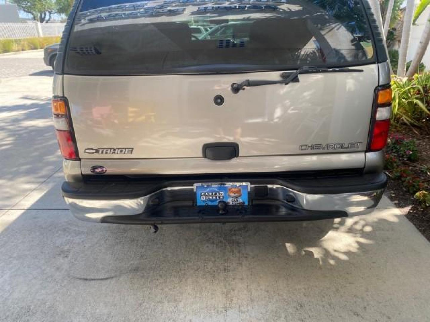 2002 Light Pewter Metallic /Gpht/Med Gray Chevrolet Tahoe LS FLORIDA LOW MILES 55,735 (1GNEC13Z72R) with an 5.3L Vortec 1000 SFI V8 Engine engine, Automatic transmission, located at 4701 North Dixie Hwy, Pompano Beach, FL, 33064, (954) 422-2889, 26.240938, -80.123474 - OUR WEBPAGE FLORIDACARS1.COM HAS OVER 100 PHOTOS AND FREE CARFAX LINK 2002 CHEVROLET TAHOE LS LEATHER $ 35,524 NEW VIN: 1GNEC13Z72R225695 1 G N E C 1 3 Z 7 2 R 2 2 5 6 9 5 4 DOOR WAGON/SPORT UTILITY 5.3L V8 F FLEX FUEL REAR WHEEL DRIVE Top Features Alloy Wheels Cloth Seats Running Boards Basic Featu - Photo#80