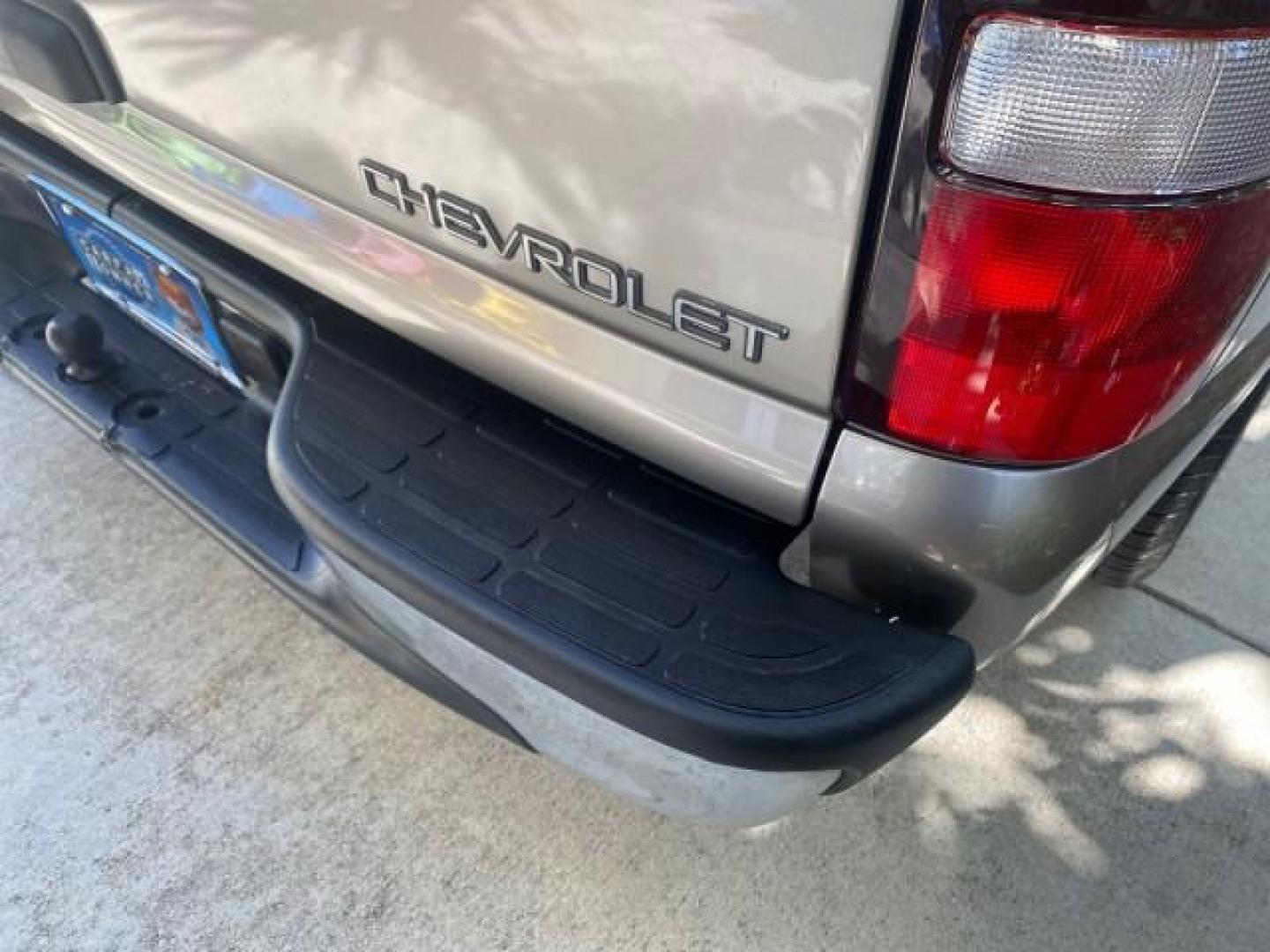 2002 Light Pewter Metallic /Gpht/Med Gray Chevrolet Tahoe LS FLORIDA LOW MILES 55,735 (1GNEC13Z72R) with an 5.3L Vortec 1000 SFI V8 Engine engine, Automatic transmission, located at 4701 North Dixie Hwy, Pompano Beach, FL, 33064, (954) 422-2889, 26.240938, -80.123474 - OUR WEBPAGE FLORIDACARS1.COM HAS OVER 100 PHOTOS AND FREE CARFAX LINK 2002 CHEVROLET TAHOE LS LEATHER $ 35,524 NEW VIN: 1GNEC13Z72R225695 1 G N E C 1 3 Z 7 2 R 2 2 5 6 9 5 4 DOOR WAGON/SPORT UTILITY 5.3L V8 F FLEX FUEL REAR WHEEL DRIVE Top Features Alloy Wheels Cloth Seats Running Boards Basic Featu - Photo#82