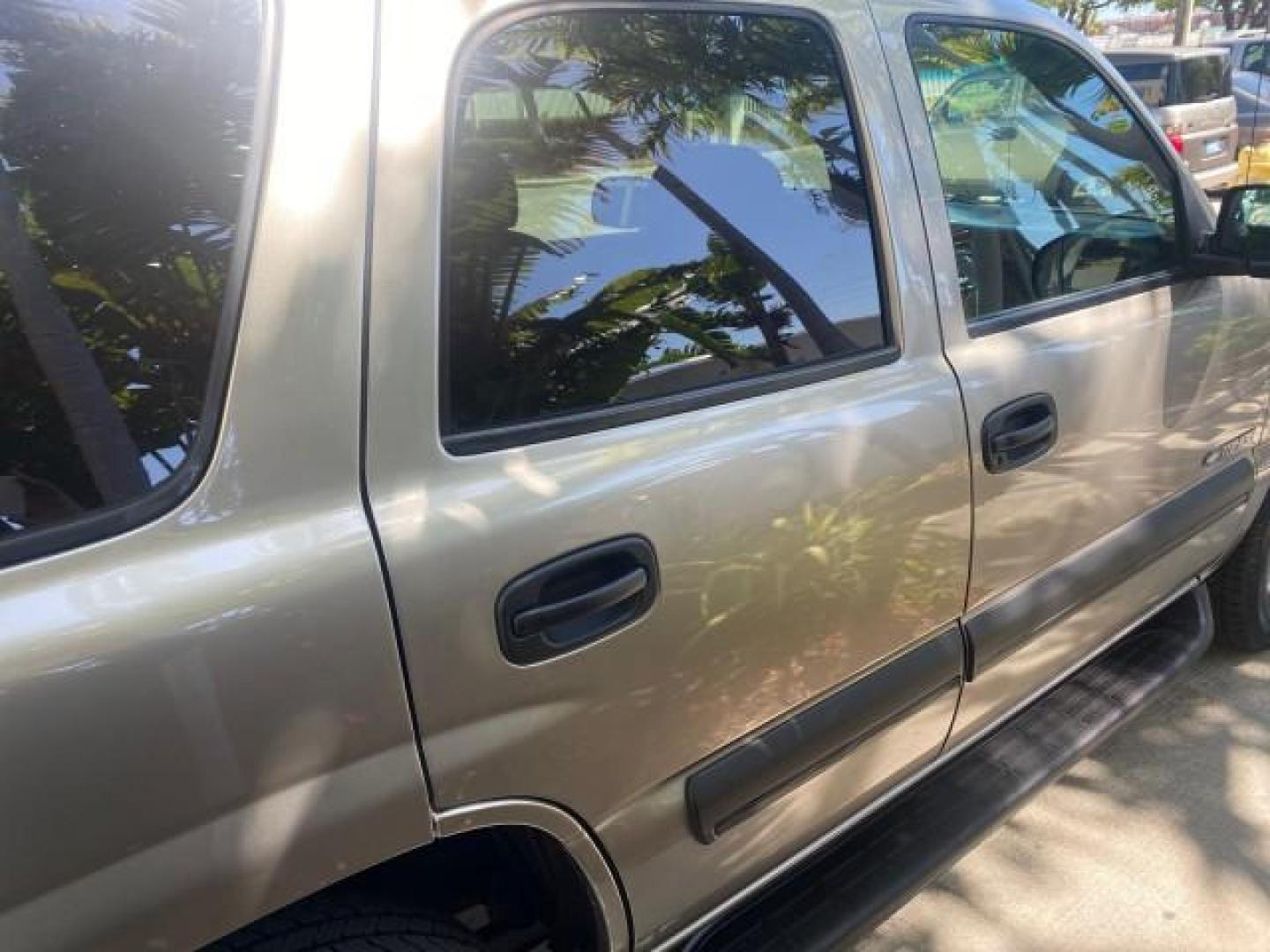 2002 Light Pewter Metallic /Gpht/Med Gray Chevrolet Tahoe LS FLORIDA LOW MILES 55,735 (1GNEC13Z72R) with an 5.3L Vortec 1000 SFI V8 Engine engine, Automatic transmission, located at 4701 North Dixie Hwy, Pompano Beach, FL, 33064, (954) 422-2889, 26.240938, -80.123474 - OUR WEBPAGE FLORIDACARS1.COM HAS OVER 100 PHOTOS AND FREE CARFAX LINK 2002 CHEVROLET TAHOE LS LEATHER $ 35,524 NEW VIN: 1GNEC13Z72R225695 1 G N E C 1 3 Z 7 2 R 2 2 5 6 9 5 4 DOOR WAGON/SPORT UTILITY 5.3L V8 F FLEX FUEL REAR WHEEL DRIVE Top Features Alloy Wheels Cloth Seats Running Boards Basic Featu - Photo#89