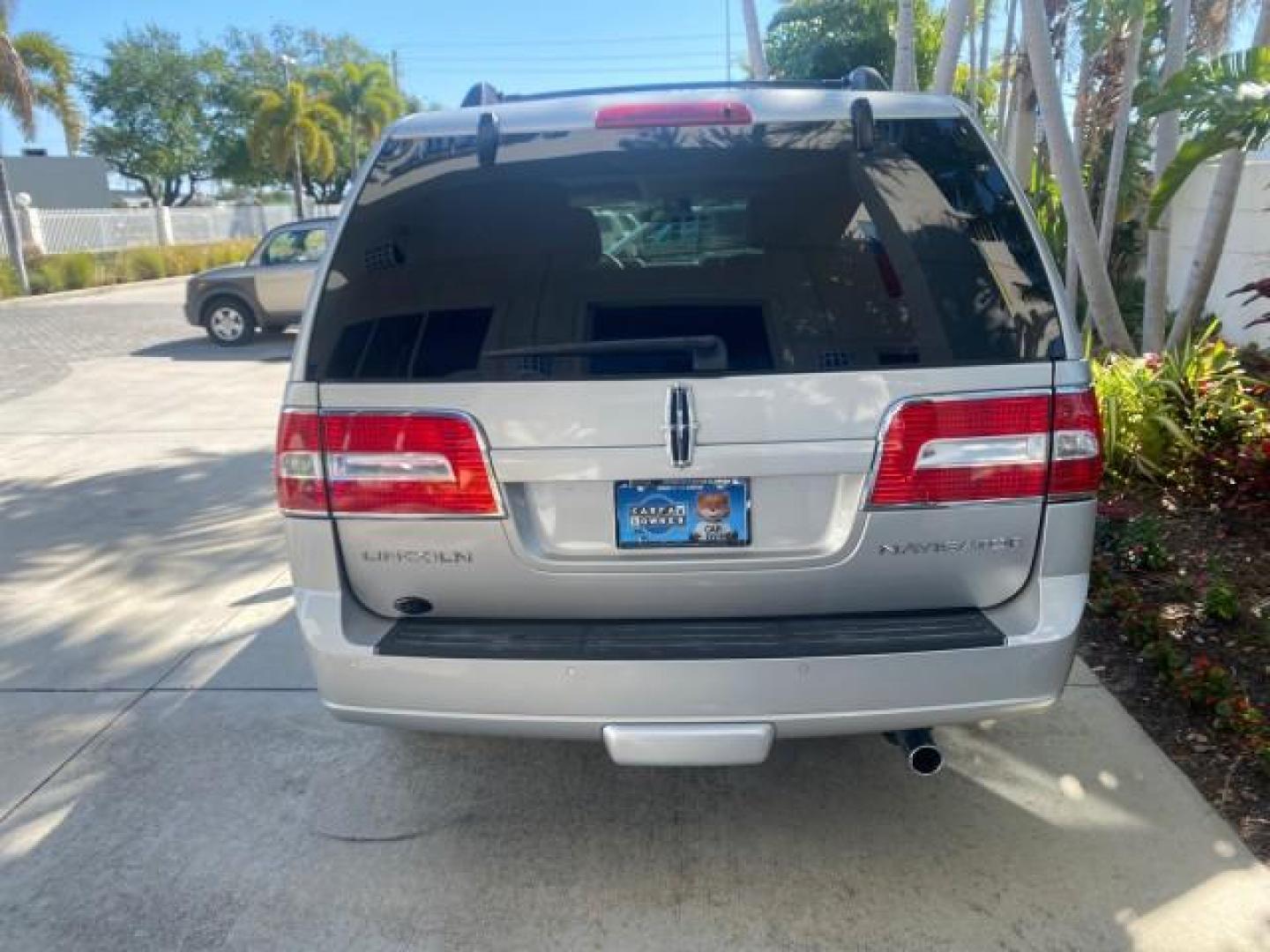 2011 Sterling Gray Metallic /Stone Lincoln Navigator 1 OWNER LOW MILES 53,320 (5LMJJ2H54BE) with an 5.4L SOHC 24-Valve V8 FFV Engine engine, Automatic transmission, located at 4701 North Dixie Hwy, Pompano Beach, FL, 33064, (954) 422-2889, 26.240938, -80.123474 - OUR WEBPAGE FLORIDACARS1.COM HAS OVER 100 PHOTOS AND FREE CARFAX LINK 2011 LINCOLN NAVIGATOR WE ADDED NEW FRONT ROTORS AND PADS VIN: 5LMJJ2H54BEJ04941 5 L M J J 2 H 5 4 B E J 0 4 9 4 1 4 DOOR WAGON/SPORT UTILITY 5.4L V8 F SOHC 24V FLEX FUEL REAR WHEEL DRIVE Top Features A/C Seat(s) Quad Seats Alloy - Photo#74