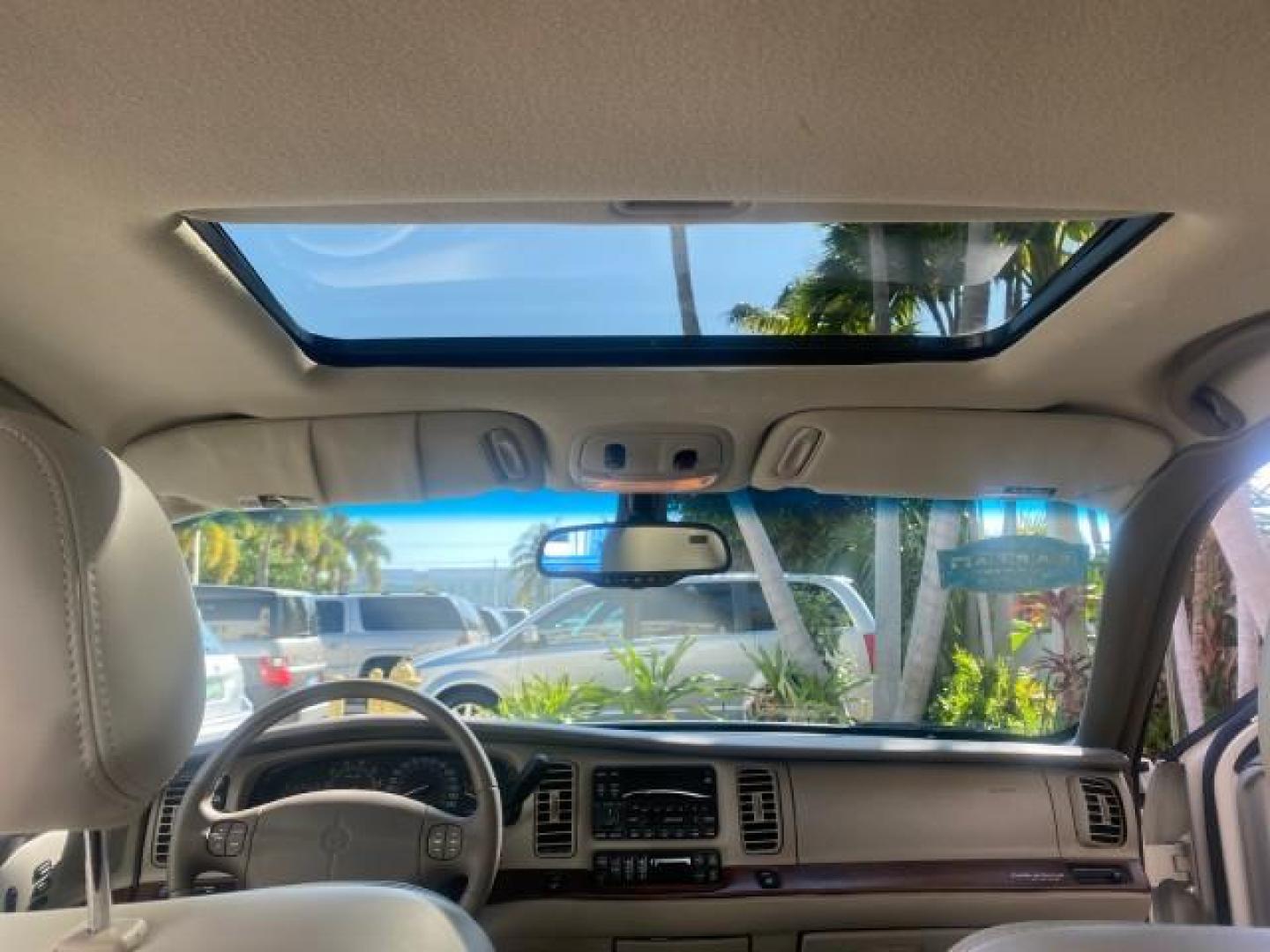 2001 White /Shale Buick Park Avenue LOW MILES 40,143 SUNROOF PEARL (1G4CW54K114) with an 3.8L SFI V6 3800 Series II Engine engine, Automatic transmission, located at 4701 North Dixie Hwy, Pompano Beach, FL, 33064, (954) 422-2889, 26.240938, -80.123474 - OUR WEBPAGE FLORIDACARS1.COM HAS OVER 100 PHOTOS AND FREE CARFAX LINK 2001 BUICK PARK AVENUE HARD TO FIND ! VIN: 1G4CW54K114283664 1 G 4 C W 5 4 K 1 1 4 2 8 3 6 6 4 SEDAN 4 DR 3.8L V6 F 12V GASOLINE 30 MPG FRONT WHEEL DRIVE Top Features Alloy Wheels Leather Seats Basic Features ABS Brakes Automatic - Photo#67