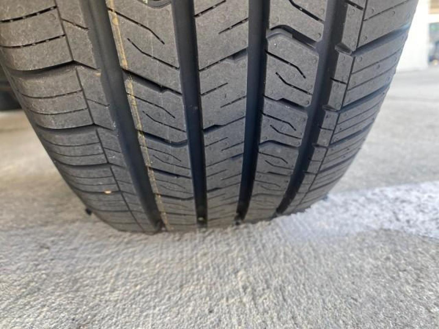 2004 Phantom Gray Pearl /Stone Toyota Avalon XLS LEATHER LOW MILES 60,653 4 BRAND NEW TIRES (4T1BF28B74U) with an 3.0L DOHC MPFI 24-Valve V6 Engine engine, Automatic transmission, located at 4701 North Dixie Hwy, Pompano Beach, FL, 33064, (954) 422-2889, 26.240938, -80.123474 - OUR WEBPAGE FLORIDACARS1.COM HAS OVER 100 PHOTOS AND FREE CARFAX LINK 2004 TOYOTA AVALON XLS NO RECALLS VIN: 4T1BF28B74U353130 4 T 1 B F 2 8 B 7 4 U 3 5 3 1 3 0 SEDAN 4 DR 3.0L V6 F DOHC 24V 29 MPG GASOLINE FRONT WHEEL DRIVE SUNROOF Top Features Alloy Wheels Luxury Package Front Seat Heaters Memory - Photo#20