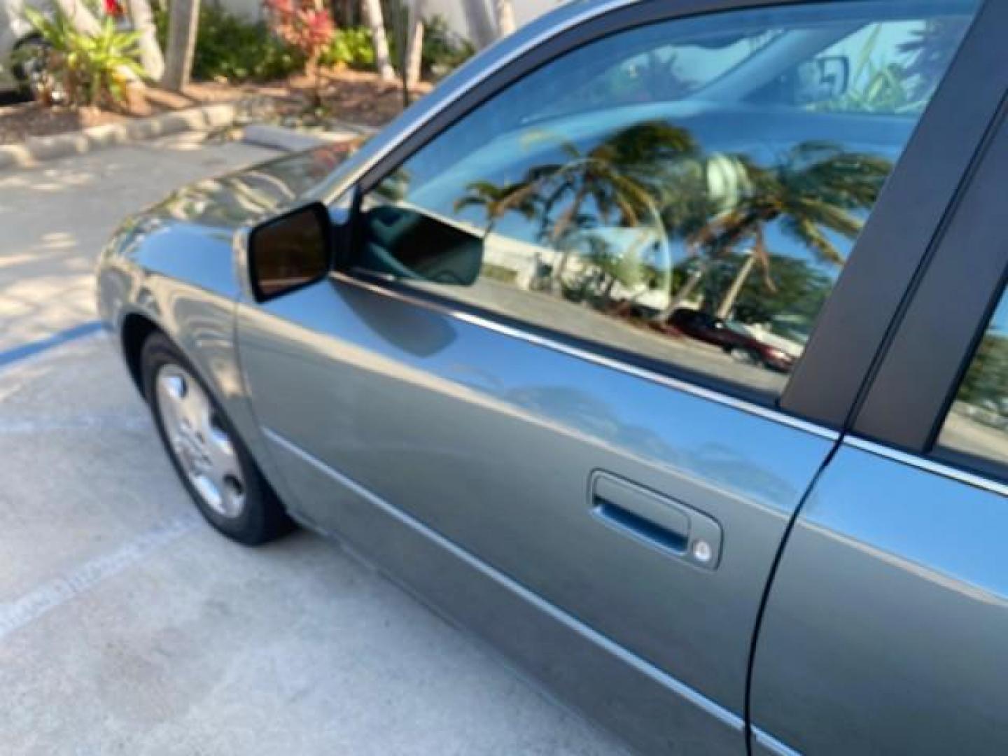 2004 Phantom Gray Pearl /Stone Toyota Avalon XLS LEATHER LOW MILES 60,653 4 BRAND NEW TIRES (4T1BF28B74U) with an 3.0L DOHC MPFI 24-Valve V6 Engine engine, Automatic transmission, located at 4701 North Dixie Hwy, Pompano Beach, FL, 33064, (954) 422-2889, 26.240938, -80.123474 - OUR WEBPAGE FLORIDACARS1.COM HAS OVER 100 PHOTOS AND FREE CARFAX LINK 2004 TOYOTA AVALON XLS NO RECALLS VIN: 4T1BF28B74U353130 4 T 1 B F 2 8 B 7 4 U 3 5 3 1 3 0 SEDAN 4 DR 3.0L V6 F DOHC 24V 29 MPG GASOLINE FRONT WHEEL DRIVE SUNROOF Top Features Alloy Wheels Luxury Package Front Seat Heaters Memory - Photo#26