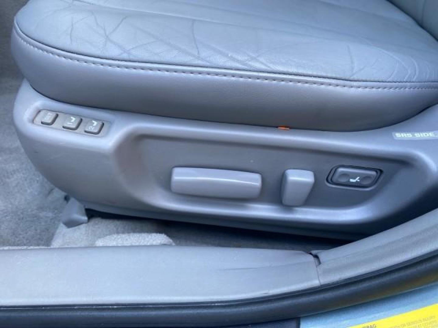 2004 Phantom Gray Pearl /Stone Toyota Avalon XLS LEATHER LOW MILES 60,653 4 BRAND NEW TIRES (4T1BF28B74U) with an 3.0L DOHC MPFI 24-Valve V6 Engine engine, Automatic transmission, located at 4701 North Dixie Hwy, Pompano Beach, FL, 33064, (954) 422-2889, 26.240938, -80.123474 - OUR WEBPAGE FLORIDACARS1.COM HAS OVER 100 PHOTOS AND FREE CARFAX LINK 2004 TOYOTA AVALON XLS NO RECALLS VIN: 4T1BF28B74U353130 4 T 1 B F 2 8 B 7 4 U 3 5 3 1 3 0 SEDAN 4 DR 3.0L V6 F DOHC 24V 29 MPG GASOLINE FRONT WHEEL DRIVE SUNROOF Top Features Alloy Wheels Luxury Package Front Seat Heaters Memory - Photo#30