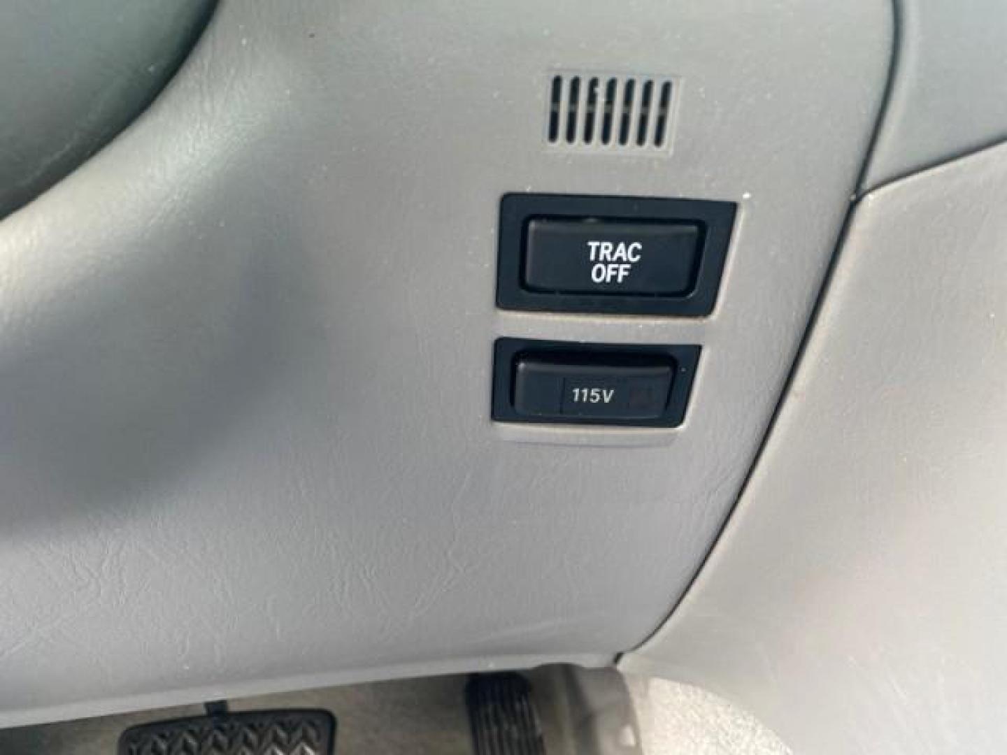 2004 Phantom Gray Pearl /Stone Toyota Avalon XLS LEATHER LOW MILES 60,653 4 BRAND NEW TIRES (4T1BF28B74U) with an 3.0L DOHC MPFI 24-Valve V6 Engine engine, Automatic transmission, located at 4701 North Dixie Hwy, Pompano Beach, FL, 33064, (954) 422-2889, 26.240938, -80.123474 - OUR WEBPAGE FLORIDACARS1.COM HAS OVER 100 PHOTOS AND FREE CARFAX LINK 2004 TOYOTA AVALON XLS NO RECALLS VIN: 4T1BF28B74U353130 4 T 1 B F 2 8 B 7 4 U 3 5 3 1 3 0 SEDAN 4 DR 3.0L V6 F DOHC 24V 29 MPG GASOLINE FRONT WHEEL DRIVE SUNROOF Top Features Alloy Wheels Luxury Package Front Seat Heaters Memory - Photo#37
