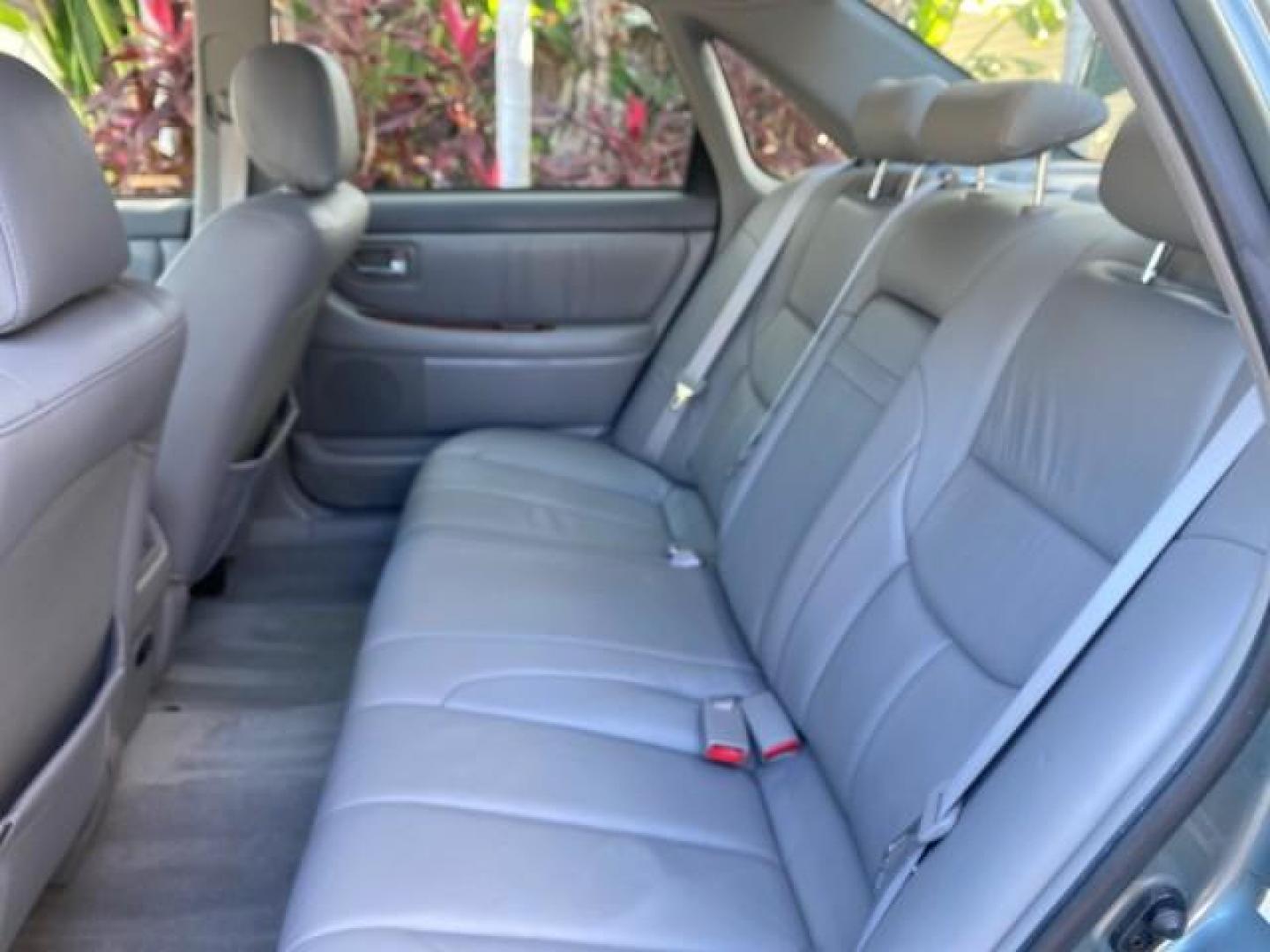 2004 Phantom Gray Pearl /Stone Toyota Avalon XLS LEATHER LOW MILES 60,653 4 BRAND NEW TIRES (4T1BF28B74U) with an 3.0L DOHC MPFI 24-Valve V6 Engine engine, Automatic transmission, located at 4701 North Dixie Hwy, Pompano Beach, FL, 33064, (954) 422-2889, 26.240938, -80.123474 - OUR WEBPAGE FLORIDACARS1.COM HAS OVER 100 PHOTOS AND FREE CARFAX LINK 2004 TOYOTA AVALON XLS NO RECALLS VIN: 4T1BF28B74U353130 4 T 1 B F 2 8 B 7 4 U 3 5 3 1 3 0 SEDAN 4 DR 3.0L V6 F DOHC 24V 29 MPG GASOLINE FRONT WHEEL DRIVE SUNROOF Top Features Alloy Wheels Luxury Package Front Seat Heaters Memory - Photo#62
