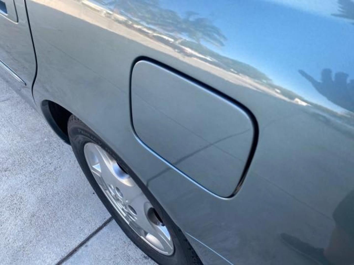2004 Phantom Gray Pearl /Stone Toyota Avalon XLS LEATHER LOW MILES 60,653 4 BRAND NEW TIRES (4T1BF28B74U) with an 3.0L DOHC MPFI 24-Valve V6 Engine engine, Automatic transmission, located at 4701 North Dixie Hwy, Pompano Beach, FL, 33064, (954) 422-2889, 26.240938, -80.123474 - OUR WEBPAGE FLORIDACARS1.COM HAS OVER 100 PHOTOS AND FREE CARFAX LINK 2004 TOYOTA AVALON XLS NO RECALLS VIN: 4T1BF28B74U353130 4 T 1 B F 2 8 B 7 4 U 3 5 3 1 3 0 SEDAN 4 DR 3.0L V6 F DOHC 24V 29 MPG GASOLINE FRONT WHEEL DRIVE SUNROOF Top Features Alloy Wheels Luxury Package Front Seat Heaters Memory - Photo#70