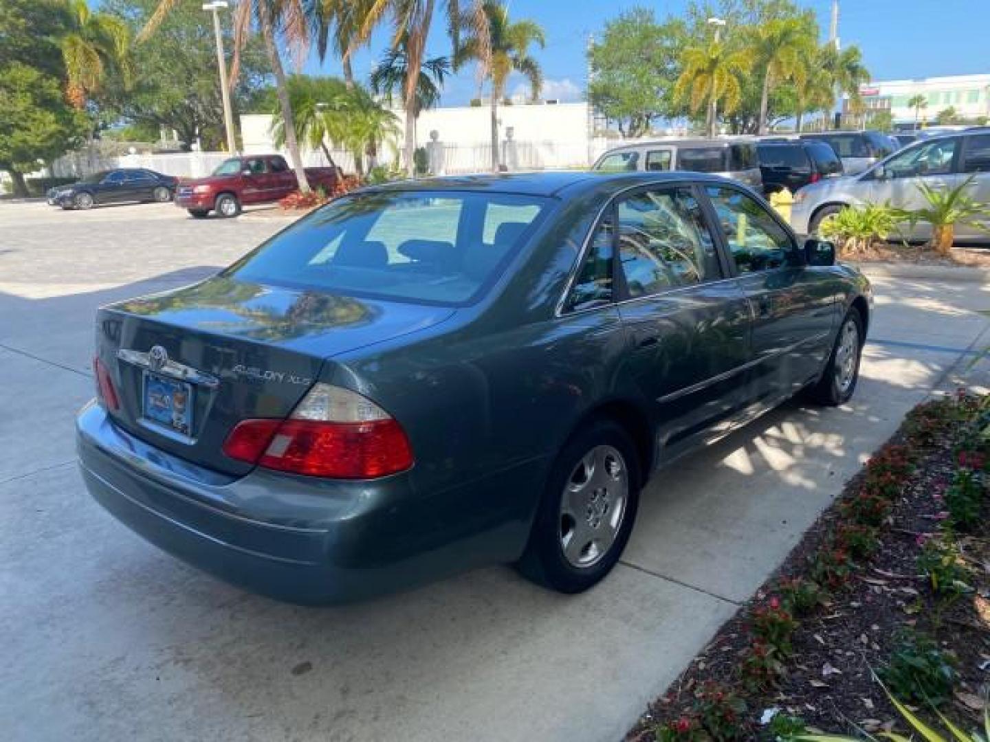 2004 Phantom Gray Pearl /Stone Toyota Avalon XLS LEATHER LOW MILES 60,653 4 BRAND NEW TIRES (4T1BF28B74U) with an 3.0L DOHC MPFI 24-Valve V6 Engine engine, Automatic transmission, located at 4701 North Dixie Hwy, Pompano Beach, FL, 33064, (954) 422-2889, 26.240938, -80.123474 - OUR WEBPAGE FLORIDACARS1.COM HAS OVER 100 PHOTOS AND FREE CARFAX LINK 2004 TOYOTA AVALON XLS NO RECALLS VIN: 4T1BF28B74U353130 4 T 1 B F 2 8 B 7 4 U 3 5 3 1 3 0 SEDAN 4 DR 3.0L V6 F DOHC 24V 29 MPG GASOLINE FRONT WHEEL DRIVE SUNROOF Top Features Alloy Wheels Luxury Package Front Seat Heaters Memory - Photo#7