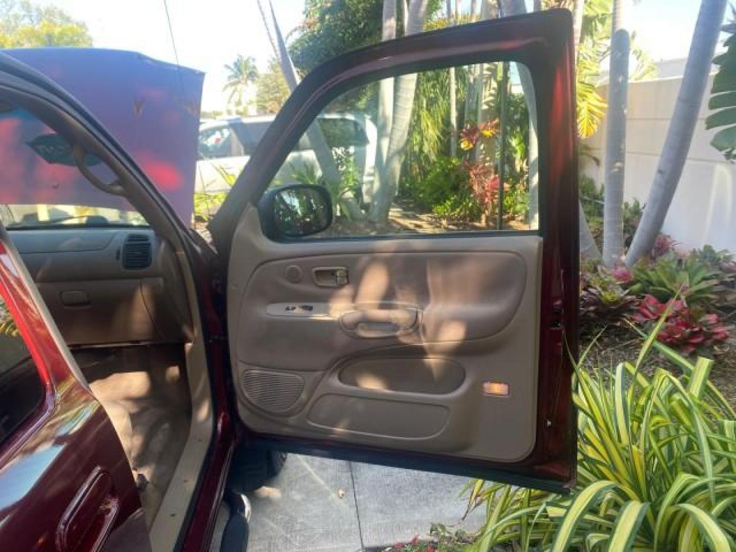 2003 Salsa Red Pearl /Gray Toyota Tundra SR5 LOW MILES 76,363 4.7 V8 (5TBRT34133S) with an 4.7L DOHC EFI 32-Valve V8 i-Force Engine engine, Automatic transmission, located at 4701 North Dixie Hwy, Pompano Beach, FL, 33064, (954) 422-2889, 26.240938, -80.123474 - OUR WEBPAGE FLORIDACARS1.COM HAS OVER 100 PHOTOS AND FREE CARFAX LINK 2003 TOYOTA TUNDRA SR5 CAMPER TOP WONT LAST IN STOCK VIN: 5TBRT34133S335959 5 T B R T 3 4 1 3 3 S 3 3 5 9 5 9 4 DOOR EXTENDED CAB PICKUP 4.7L V8 F DOHC 32V THE BEST GASOLINE REAR WHEEL DRIVE TOW PKG Top Features Alloy Wheels Leath - Photo#11