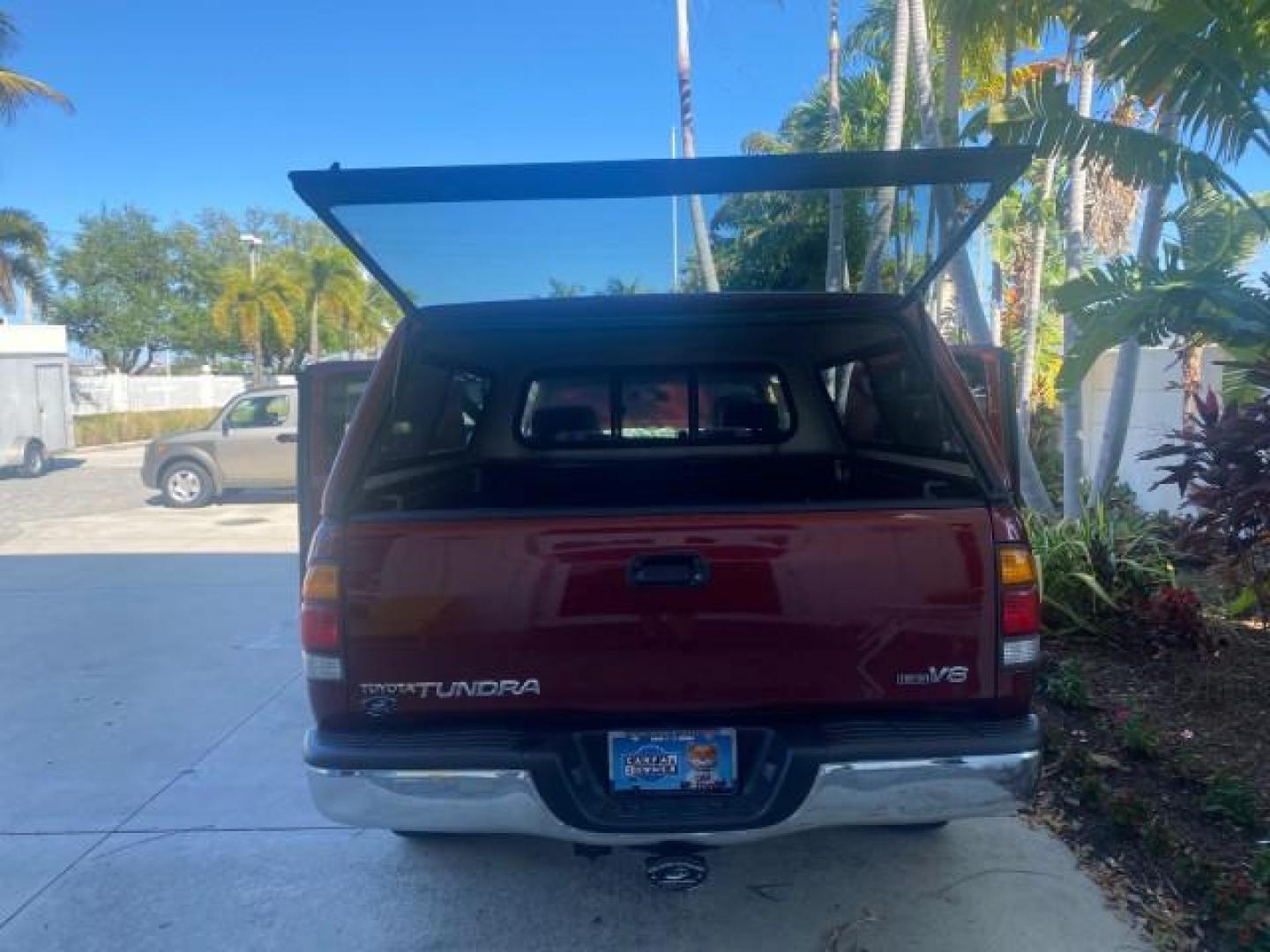 2003 Salsa Red Pearl /Gray Toyota Tundra SR5 LOW MILES 76,363 4.7 V8 (5TBRT34133S) with an 4.7L DOHC EFI 32-Valve V8 i-Force Engine engine, Automatic transmission, located at 4701 North Dixie Hwy, Pompano Beach, FL, 33064, (954) 422-2889, 26.240938, -80.123474 - OUR WEBPAGE FLORIDACARS1.COM HAS OVER 100 PHOTOS AND FREE CARFAX LINK 2003 TOYOTA TUNDRA SR5 CAMPER TOP WONT LAST IN STOCK VIN: 5TBRT34133S335959 5 T B R T 3 4 1 3 3 S 3 3 5 9 5 9 4 DOOR EXTENDED CAB PICKUP 4.7L V8 F DOHC 32V THE BEST GASOLINE REAR WHEEL DRIVE TOW PKG Top Features Alloy Wheels Leath - Photo#15