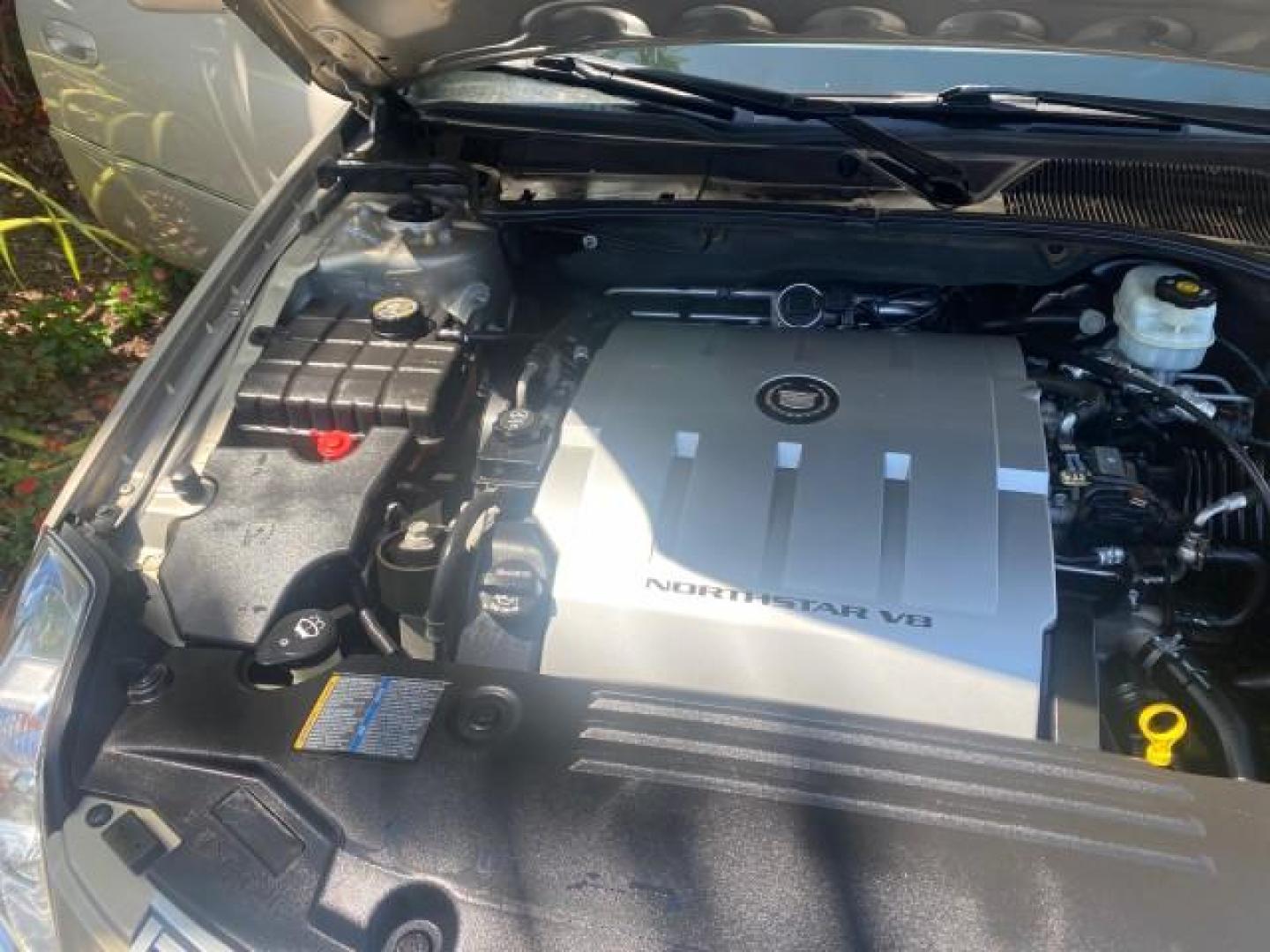2008 Gold Mist /Shale/Cocoa Cadillac DTS w/1SB LOW MILES SUNROOF (1G6KD57Y38U) with an Northstar 4.6L DOHC V8 Engine engine, Automatic transmission, located at 4701 North Dixie Hwy, Pompano Beach, FL, 33064, (954) 422-2889, 26.240938, -80.123474 - OUR WEBPAGE FLORIDACARS1.COM HAS OVER 100 PHOTOS AND FREE CARFAX LINK 2008 CADILLAC DTS SUNROOF 1SB VIN: 1G6KD57Y38U159186 1 G 6 K D 5 7 Y 3 8 U 1 5 9 1 8 6 SEDAN 4 DR 4.6L V8 F GASOLINE FRONT WHEEL DRIVE Top Features A/C Seat(s) Luxury Package Alloy Wheels Memory Seat(s) BOSE Sound System Blind Spo - Photo#24
