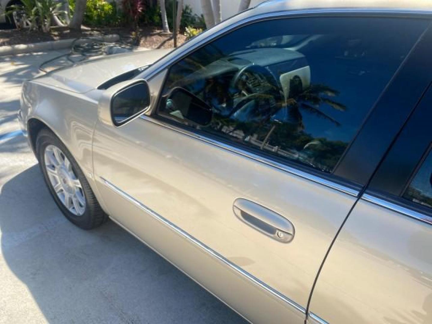2008 Gold Mist /Shale/Cocoa Cadillac DTS w/1SB LOW MILES SUNROOF (1G6KD57Y38U) with an Northstar 4.6L DOHC V8 Engine engine, Automatic transmission, located at 4701 North Dixie Hwy, Pompano Beach, FL, 33064, (954) 422-2889, 26.240938, -80.123474 - OUR WEBPAGE FLORIDACARS1.COM HAS OVER 100 PHOTOS AND FREE CARFAX LINK 2008 CADILLAC DTS SUNROOF 1SB VIN: 1G6KD57Y38U159186 1 G 6 K D 5 7 Y 3 8 U 1 5 9 1 8 6 SEDAN 4 DR 4.6L V8 F GASOLINE FRONT WHEEL DRIVE Top Features A/C Seat(s) Luxury Package Alloy Wheels Memory Seat(s) BOSE Sound System Blind Spo - Photo#26