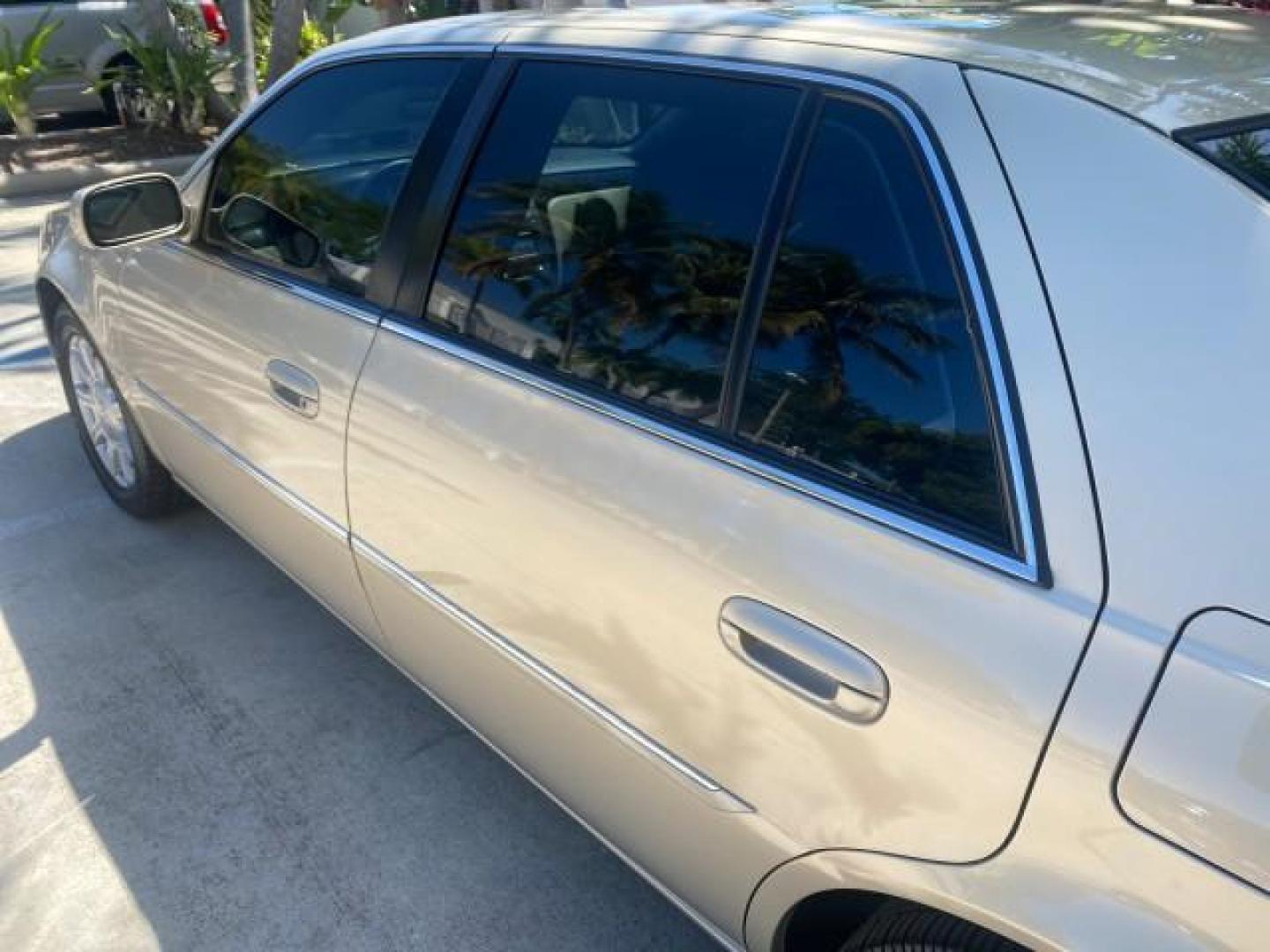 2008 Gold Mist /Shale/Cocoa Cadillac DTS w/1SB LOW MILES SUNROOF (1G6KD57Y38U) with an Northstar 4.6L DOHC V8 Engine engine, Automatic transmission, located at 4701 North Dixie Hwy, Pompano Beach, FL, 33064, (954) 422-2889, 26.240938, -80.123474 - OUR WEBPAGE FLORIDACARS1.COM HAS OVER 100 PHOTOS AND FREE CARFAX LINK 2008 CADILLAC DTS SUNROOF 1SB VIN: 1G6KD57Y38U159186 1 G 6 K D 5 7 Y 3 8 U 1 5 9 1 8 6 SEDAN 4 DR 4.6L V8 F GASOLINE FRONT WHEEL DRIVE Top Features A/C Seat(s) Luxury Package Alloy Wheels Memory Seat(s) BOSE Sound System Blind Spo - Photo#58