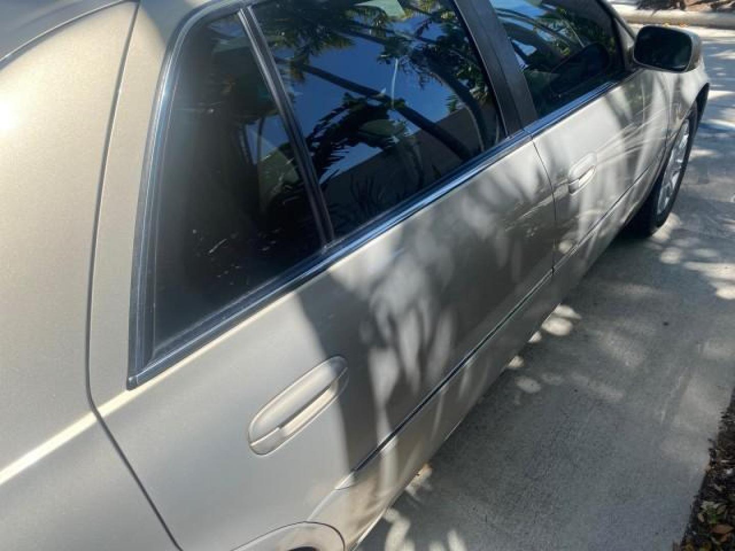 2008 Gold Mist /Shale/Cocoa Cadillac DTS w/1SB LOW MILES SUNROOF (1G6KD57Y38U) with an Northstar 4.6L DOHC V8 Engine engine, Automatic transmission, located at 4701 North Dixie Hwy, Pompano Beach, FL, 33064, (954) 422-2889, 26.240938, -80.123474 - OUR WEBPAGE FLORIDACARS1.COM HAS OVER 100 PHOTOS AND FREE CARFAX LINK 2008 CADILLAC DTS SUNROOF 1SB VIN: 1G6KD57Y38U159186 1 G 6 K D 5 7 Y 3 8 U 1 5 9 1 8 6 SEDAN 4 DR 4.6L V8 F GASOLINE FRONT WHEEL DRIVE Top Features A/C Seat(s) Luxury Package Alloy Wheels Memory Seat(s) BOSE Sound System Blind Spo - Photo#85