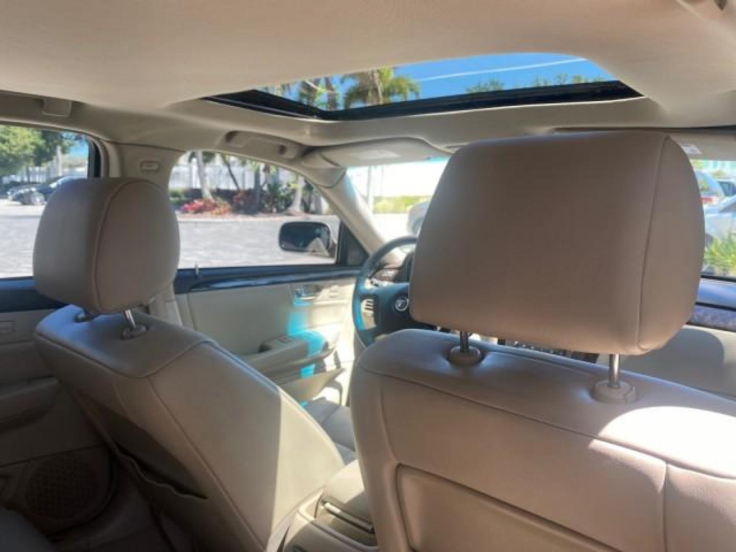 2008 Gold Mist /Shale/Cocoa Cadillac DTS w/1SB LOW MILES SUNROOF (1G6KD57Y38U) with an Northstar 4.6L DOHC V8 Engine engine, Automatic transmission, located at 4701 North Dixie Hwy, Pompano Beach, FL, 33064, (954) 422-2889, 26.240938, -80.123474 - OUR WEBPAGE FLORIDACARS1.COM HAS OVER 100 PHOTOS AND FREE CARFAX LINK 2008 CADILLAC DTS SUNROOF 1SB VIN: 1G6KD57Y38U159186 1 G 6 K D 5 7 Y 3 8 U 1 5 9 1 8 6 SEDAN 4 DR 4.6L V8 F GASOLINE FRONT WHEEL DRIVE Top Features A/C Seat(s) Luxury Package Alloy Wheels Memory Seat(s) BOSE Sound System Blind Spo - Photo#91