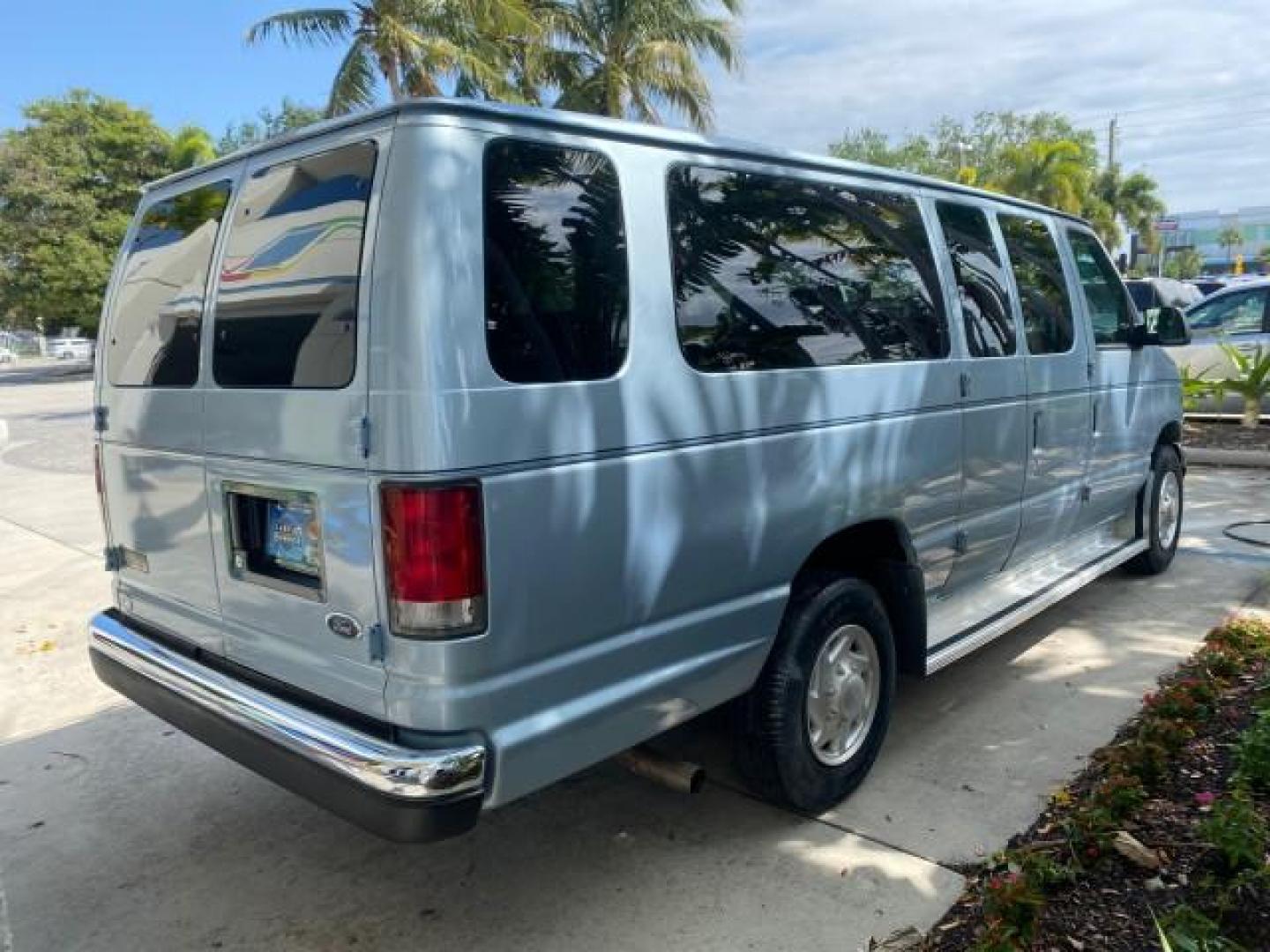 1999 Light Blue /Medium Parchment Ford Econoline Wagon XLT 15 PAS VAN EXT (1FBSS31S6XH) with an 6.8L EFI V10 Engine engine, Automatic transmission, located at 4701 North Dixie Hwy, Pompano Beach, FL, 33064, (954) 422-2889, 26.240938, -80.123474 - OUR WEBPAGE FLORIDACARS1.COM HAS OVER 100 PHOTOS AND FREE CARFAX LINK 1999 1999 FORD E-350 XL XLT SD 15 PASSENGER VIN: 1FBSS31S6XHB80914 VAN 6.8L V10 F SOHC 20V GASOLINE REAR WHEEL DRIVE Top Features Cloth Seats Basic Features ABS Brakes Air Conditioning Cassette Player Power Locks AM/FM Stereo Auto - Photo#7