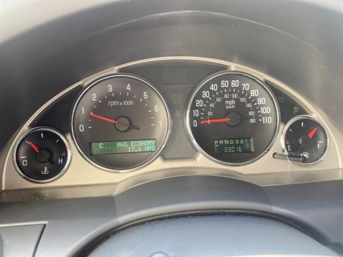2007 Black Onyx /Gray Buick Rendezvous CXL LOW MILES 33,014 3RD ROW (3G5DA03L47S) with an 3.5L V6 SFI Engine engine, Automatic transmission, located at 4701 North Dixie Hwy, Pompano Beach, FL, 33064, (954) 422-2889, 26.240938, -80.123474 - OUR WEBPAGE FLORIDACARS1.COM HAS OVER 100 PHOTOS AND FREE CARFAX LINK 2007 BUICK RENDEZVOUS CXL NEW $32,314 VIN: 3G5DA03L47S575376 3 G 5 D A 0 3 L 4 7 S 5 7 5 3 7 6 4 DOOR WAGON/SPORT UTILITY 3.5L V6 F 17 INCH CHROME RIMS GASOLINE FRONT WHEEL DRIVE Highlighted Features Heated Seats Leather Seats AM/ - Photo#18