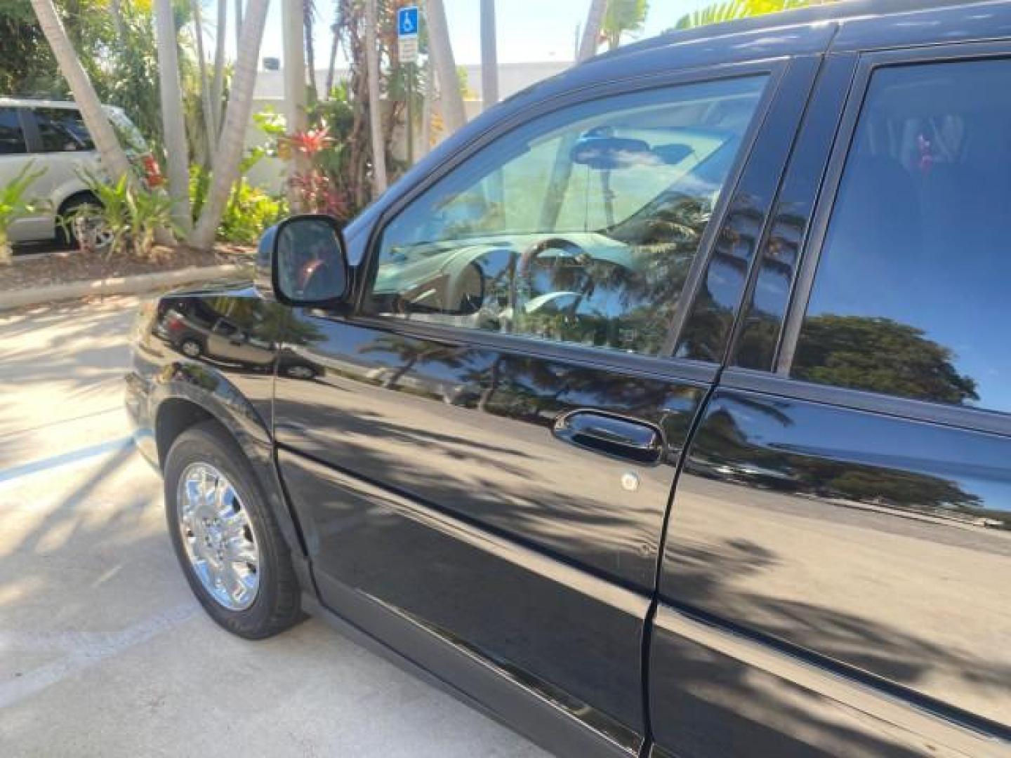 2007 Black Onyx /Gray Buick Rendezvous CXL LOW MILES 33,014 3RD ROW (3G5DA03L47S) with an 3.5L V6 SFI Engine engine, Automatic transmission, located at 4701 North Dixie Hwy, Pompano Beach, FL, 33064, (954) 422-2889, 26.240938, -80.123474 - OUR WEBPAGE FLORIDACARS1.COM HAS OVER 100 PHOTOS AND FREE CARFAX LINK 2007 BUICK RENDEZVOUS CXL NEW $32,314 VIN: 3G5DA03L47S575376 3 G 5 D A 0 3 L 4 7 S 5 7 5 3 7 6 4 DOOR WAGON/SPORT UTILITY 3.5L V6 F 17 INCH CHROME RIMS GASOLINE FRONT WHEEL DRIVE Highlighted Features Heated Seats Leather Seats AM/ - Photo#26