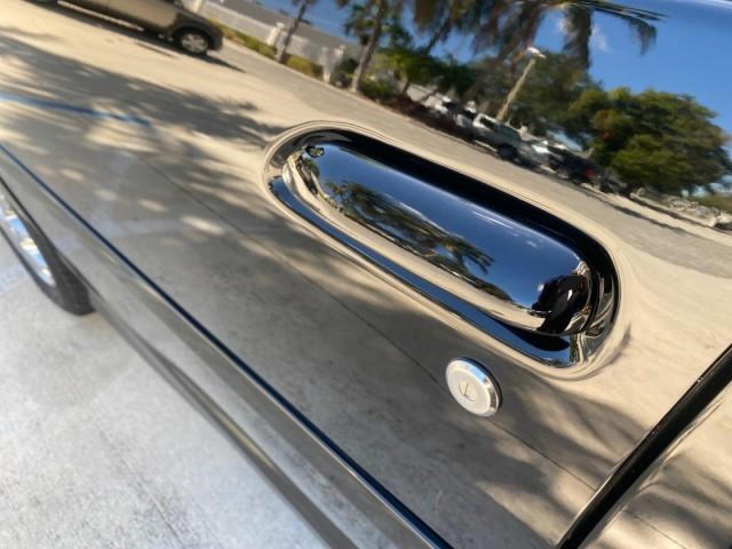2007 Black Onyx /Gray Buick Rendezvous CXL LOW MILES 33,014 3RD ROW (3G5DA03L47S) with an 3.5L V6 SFI Engine engine, Automatic transmission, located at 4701 North Dixie Hwy, Pompano Beach, FL, 33064, (954) 422-2889, 26.240938, -80.123474 - OUR WEBPAGE FLORIDACARS1.COM HAS OVER 100 PHOTOS AND FREE CARFAX LINK 2007 BUICK RENDEZVOUS CXL NEW $32,314 VIN: 3G5DA03L47S575376 3 G 5 D A 0 3 L 4 7 S 5 7 5 3 7 6 4 DOOR WAGON/SPORT UTILITY 3.5L V6 F 17 INCH CHROME RIMS GASOLINE FRONT WHEEL DRIVE Highlighted Features Heated Seats Leather Seats AM/ - Photo#27