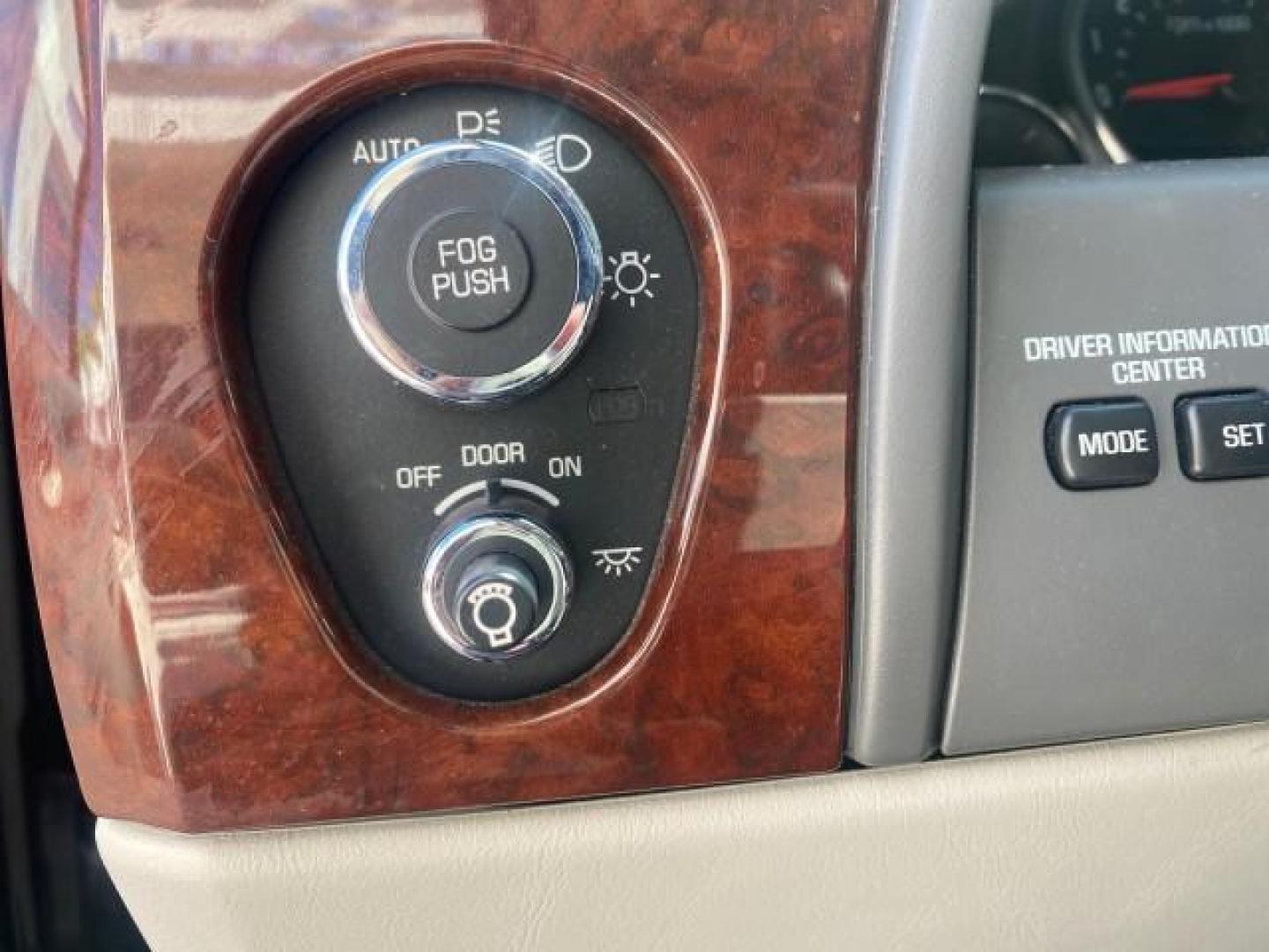 2007 Black Onyx /Gray Buick Rendezvous CXL LOW MILES 33,014 3RD ROW (3G5DA03L47S) with an 3.5L V6 SFI Engine engine, Automatic transmission, located at 4701 North Dixie Hwy, Pompano Beach, FL, 33064, (954) 422-2889, 26.240938, -80.123474 - OUR WEBPAGE FLORIDACARS1.COM HAS OVER 100 PHOTOS AND FREE CARFAX LINK 2007 BUICK RENDEZVOUS CXL NEW $32,314 VIN: 3G5DA03L47S575376 3 G 5 D A 0 3 L 4 7 S 5 7 5 3 7 6 4 DOOR WAGON/SPORT UTILITY 3.5L V6 F 17 INCH CHROME RIMS GASOLINE FRONT WHEEL DRIVE Highlighted Features Heated Seats Leather Seats AM/ - Photo#32