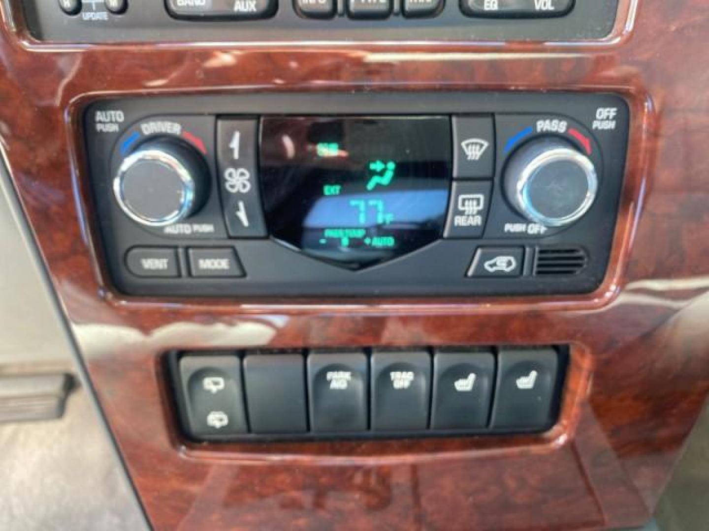 2007 Black Onyx /Gray Buick Rendezvous CXL LOW MILES 33,014 3RD ROW (3G5DA03L47S) with an 3.5L V6 SFI Engine engine, Automatic transmission, located at 4701 North Dixie Hwy, Pompano Beach, FL, 33064, (954) 422-2889, 26.240938, -80.123474 - OUR WEBPAGE FLORIDACARS1.COM HAS OVER 100 PHOTOS AND FREE CARFAX LINK 2007 BUICK RENDEZVOUS CXL NEW $32,314 VIN: 3G5DA03L47S575376 3 G 5 D A 0 3 L 4 7 S 5 7 5 3 7 6 4 DOOR WAGON/SPORT UTILITY 3.5L V6 F 17 INCH CHROME RIMS GASOLINE FRONT WHEEL DRIVE Highlighted Features Heated Seats Leather Seats AM/ - Photo#40