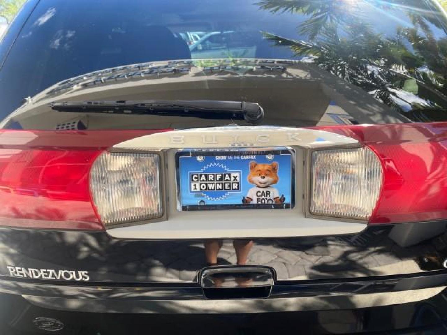 2007 Black Onyx /Gray Buick Rendezvous CXL LOW MILES 33,014 3RD ROW (3G5DA03L47S) with an 3.5L V6 SFI Engine engine, Automatic transmission, located at 4701 North Dixie Hwy, Pompano Beach, FL, 33064, (954) 422-2889, 26.240938, -80.123474 - OUR WEBPAGE FLORIDACARS1.COM HAS OVER 100 PHOTOS AND FREE CARFAX LINK 2007 BUICK RENDEZVOUS CXL NEW $32,314 VIN: 3G5DA03L47S575376 3 G 5 D A 0 3 L 4 7 S 5 7 5 3 7 6 4 DOOR WAGON/SPORT UTILITY 3.5L V6 F 17 INCH CHROME RIMS GASOLINE FRONT WHEEL DRIVE Highlighted Features Heated Seats Leather Seats AM/ - Photo#75