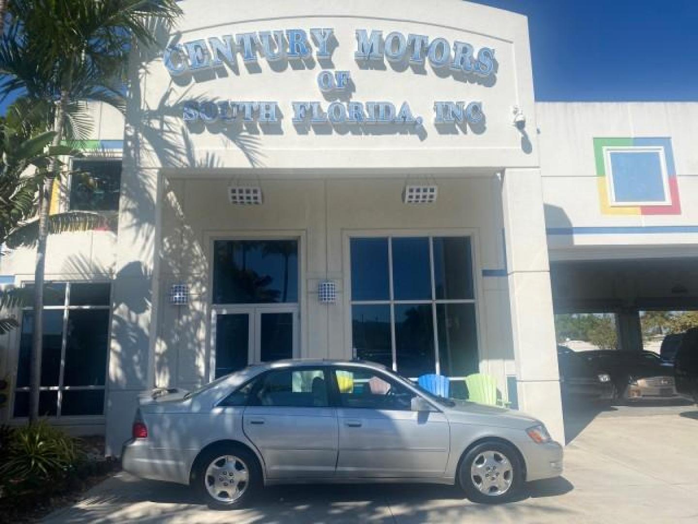 2003 Silver Spruce Metallic /Stone Toyota Avalon XLS 1 FL LOW MILES 32,452 (4T1BF28B03U) with an 3.0L DOHC MPFI 24-Valve V6 Engine engine, Automatic transmission, located at 4701 North Dixie Hwy, Pompano Beach, FL, 33064, (954) 422-2889, 26.240938, -80.123474 - OUR WEBPAGE FLORIDACARS1.COM HAS OVER 100 PHOTOS AND FREE CARFAX LINK 2003 TOYOTA AVALON XLS BUCKET LEATHER SEATS ! VIN: 4T1BF28B03U273831 4 T 1 B F 2 8 B 0 3 U 2 7 3 8 3 1 SEDAN 4 DR 3.0L V6 F DOHC 24V GASOLINE 29 MPG FRONT WHEEL DRIVE TIRES LOOK LIKE NEW ! Top Features Alloy Wheels Luxury Package - Photo#0