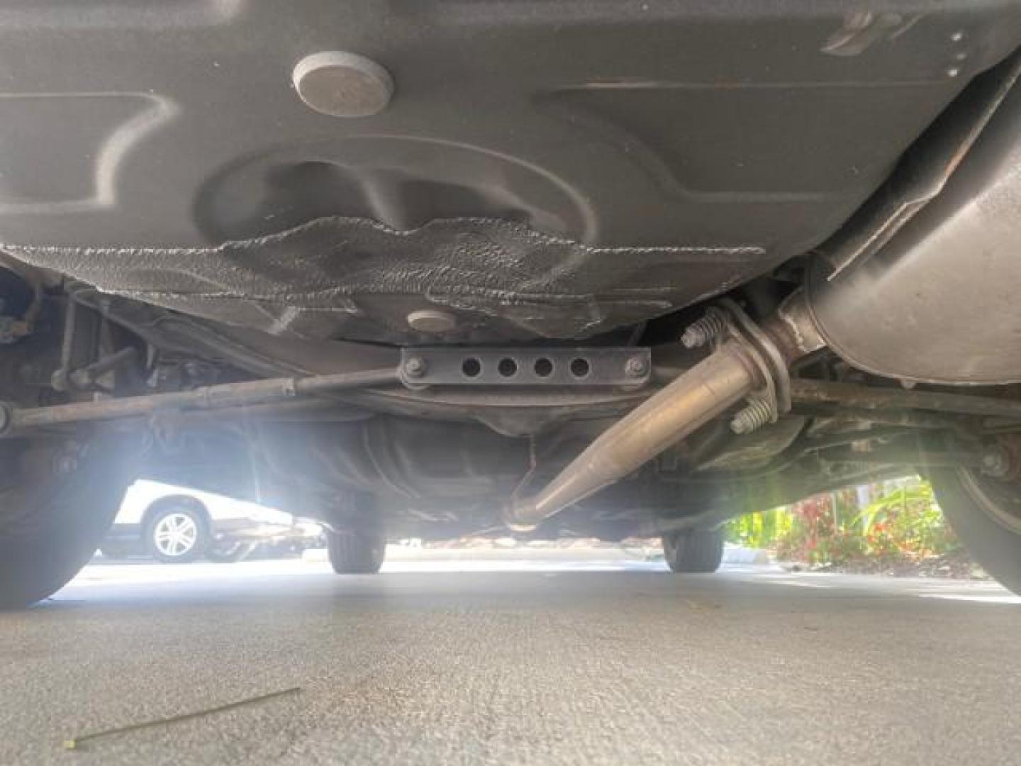 2003 Silver Spruce Metallic /Stone Toyota Avalon XLS 1 FL LOW MILES 32,452 (4T1BF28B03U) with an 3.0L DOHC MPFI 24-Valve V6 Engine engine, Automatic transmission, located at 4701 North Dixie Hwy, Pompano Beach, FL, 33064, (954) 422-2889, 26.240938, -80.123474 - OUR WEBPAGE FLORIDACARS1.COM HAS OVER 100 PHOTOS AND FREE CARFAX LINK 2003 TOYOTA AVALON XLS BUCKET LEATHER SEATS ! VIN: 4T1BF28B03U273831 4 T 1 B F 2 8 B 0 3 U 2 7 3 8 3 1 SEDAN 4 DR 3.0L V6 F DOHC 24V GASOLINE 29 MPG FRONT WHEEL DRIVE TIRES LOOK LIKE NEW ! Top Features Alloy Wheels Luxury Package - Photo#22