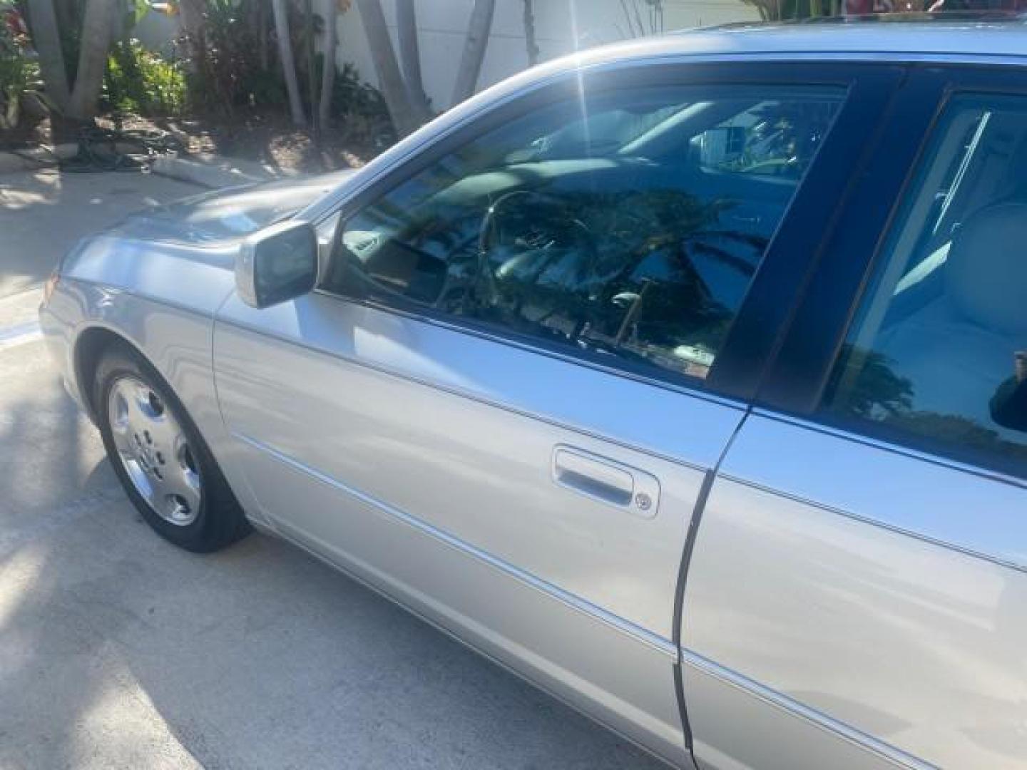 2003 Silver Spruce Metallic /Stone Toyota Avalon XLS 1 FL LOW MILES 32,452 (4T1BF28B03U) with an 3.0L DOHC MPFI 24-Valve V6 Engine engine, Automatic transmission, located at 4701 North Dixie Hwy, Pompano Beach, FL, 33064, (954) 422-2889, 26.240938, -80.123474 - OUR WEBPAGE FLORIDACARS1.COM HAS OVER 100 PHOTOS AND FREE CARFAX LINK 2003 TOYOTA AVALON XLS BUCKET LEATHER SEATS ! VIN: 4T1BF28B03U273831 4 T 1 B F 2 8 B 0 3 U 2 7 3 8 3 1 SEDAN 4 DR 3.0L V6 F DOHC 24V GASOLINE 29 MPG FRONT WHEEL DRIVE TIRES LOOK LIKE NEW ! Top Features Alloy Wheels Luxury Package - Photo#29