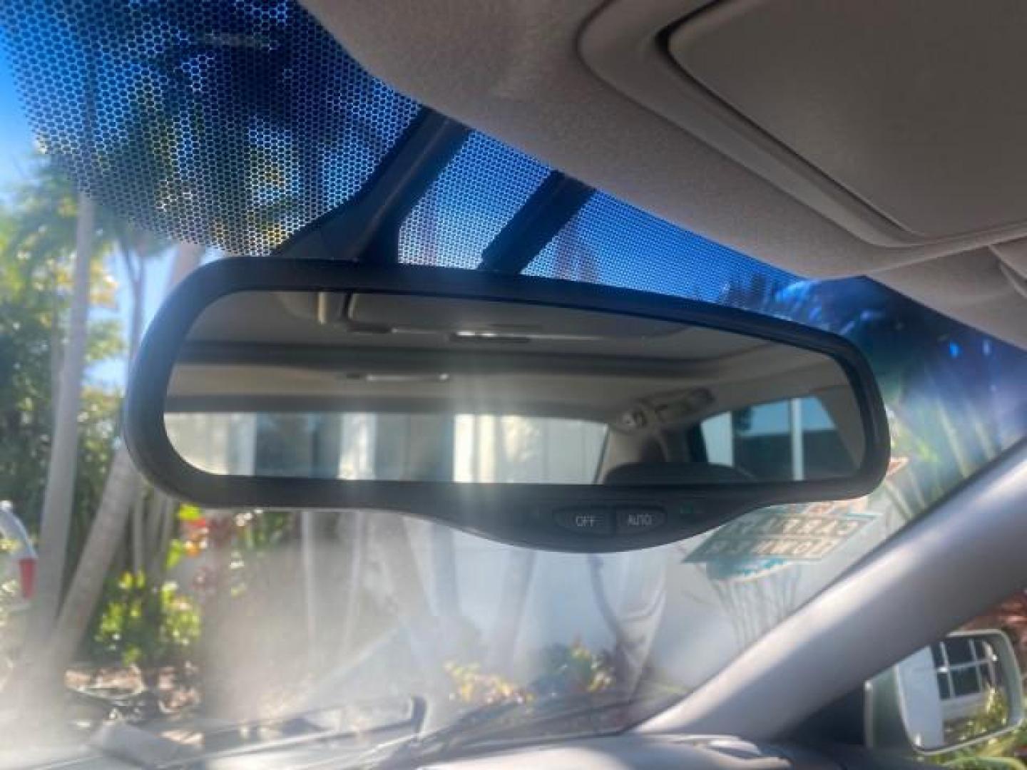 2003 Silver Spruce Metallic /Stone Toyota Avalon XLS 1 FL LOW MILES 32,452 (4T1BF28B03U) with an 3.0L DOHC MPFI 24-Valve V6 Engine engine, Automatic transmission, located at 4701 North Dixie Hwy, Pompano Beach, FL, 33064, (954) 422-2889, 26.240938, -80.123474 - OUR WEBPAGE FLORIDACARS1.COM HAS OVER 100 PHOTOS AND FREE CARFAX LINK 2003 TOYOTA AVALON XLS BUCKET LEATHER SEATS ! VIN: 4T1BF28B03U273831 4 T 1 B F 2 8 B 0 3 U 2 7 3 8 3 1 SEDAN 4 DR 3.0L V6 F DOHC 24V GASOLINE 29 MPG FRONT WHEEL DRIVE TIRES LOOK LIKE NEW ! Top Features Alloy Wheels Luxury Package - Photo#47