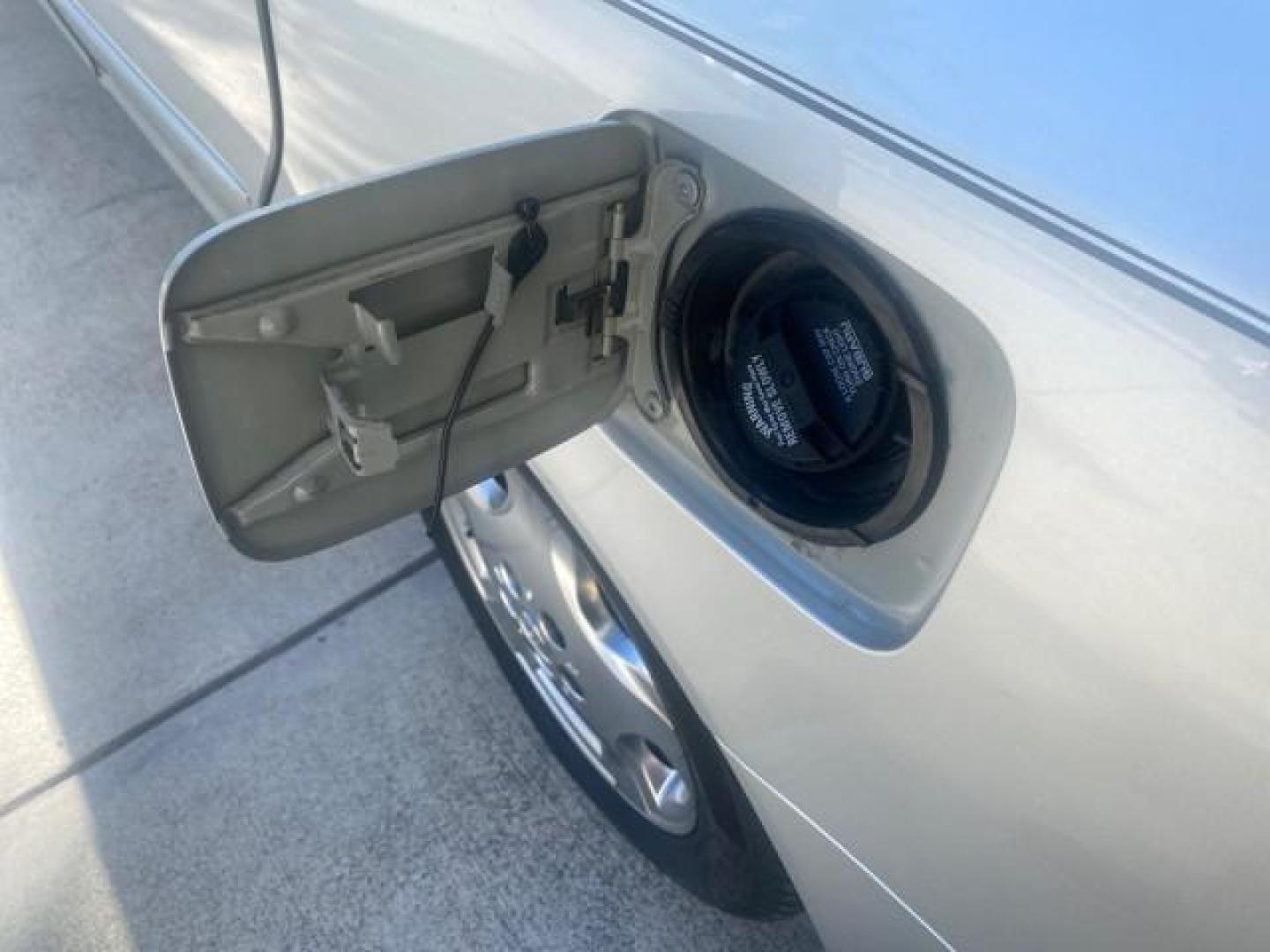 2003 Silver Spruce Metallic /Stone Toyota Avalon XLS 1 FL LOW MILES 32,452 (4T1BF28B03U) with an 3.0L DOHC MPFI 24-Valve V6 Engine engine, Automatic transmission, located at 4701 North Dixie Hwy, Pompano Beach, FL, 33064, (954) 422-2889, 26.240938, -80.123474 - OUR WEBPAGE FLORIDACARS1.COM HAS OVER 100 PHOTOS AND FREE CARFAX LINK 2003 TOYOTA AVALON XLS BUCKET LEATHER SEATS ! VIN: 4T1BF28B03U273831 4 T 1 B F 2 8 B 0 3 U 2 7 3 8 3 1 SEDAN 4 DR 3.0L V6 F DOHC 24V GASOLINE 29 MPG FRONT WHEEL DRIVE TIRES LOOK LIKE NEW ! Top Features Alloy Wheels Luxury Package - Photo#70